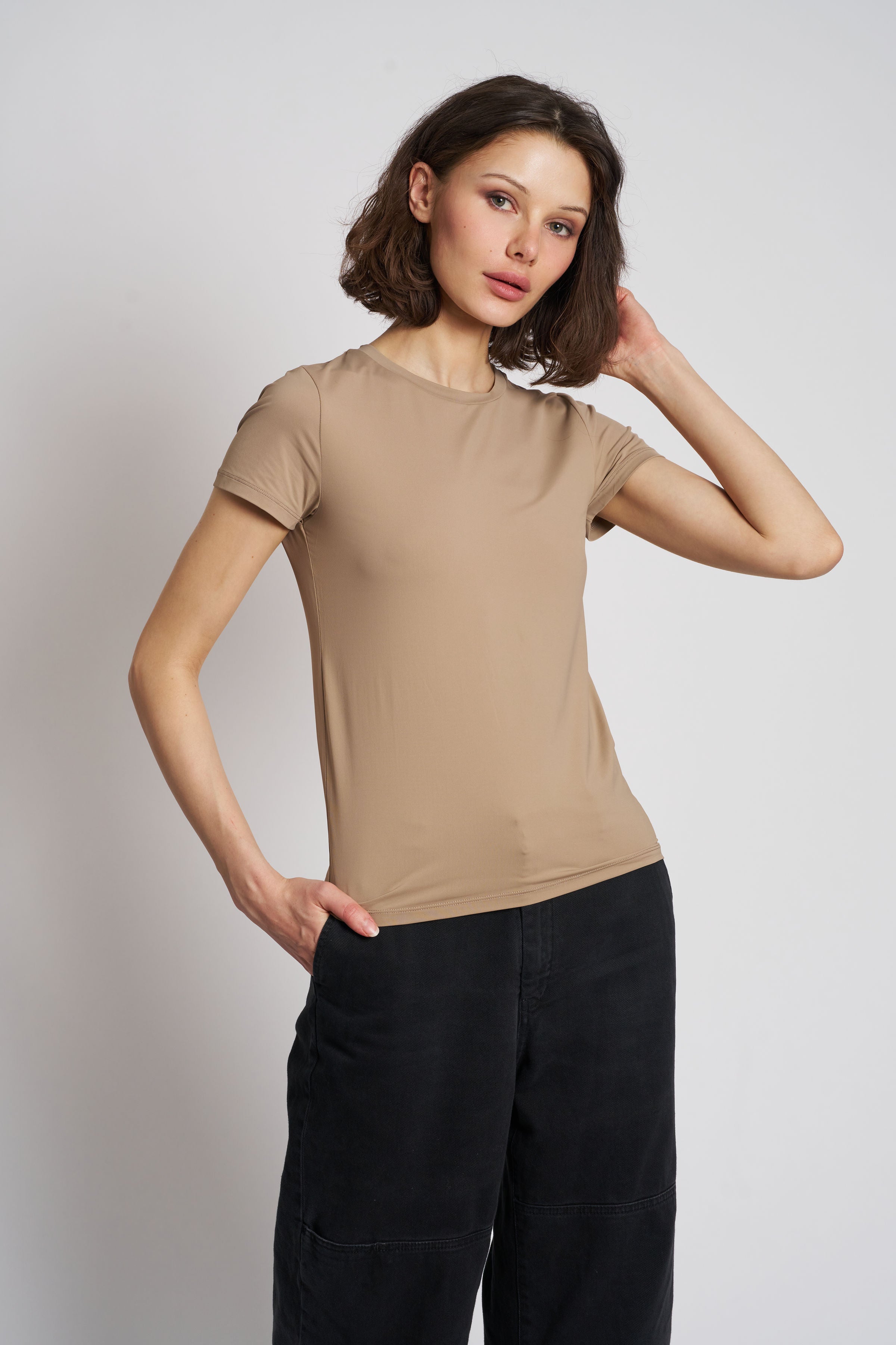 Jersey Stretch Short Sleeve Crewneck in Desert