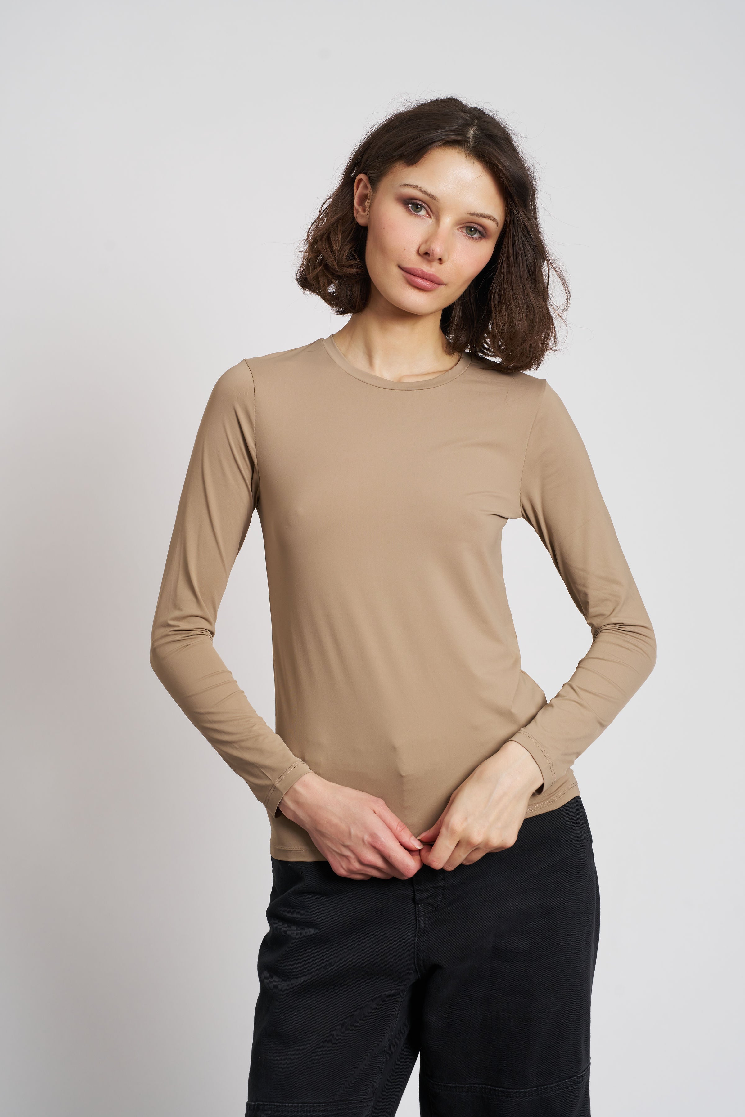 Jersey Stretch Long Sleeve Crewneck in Desert