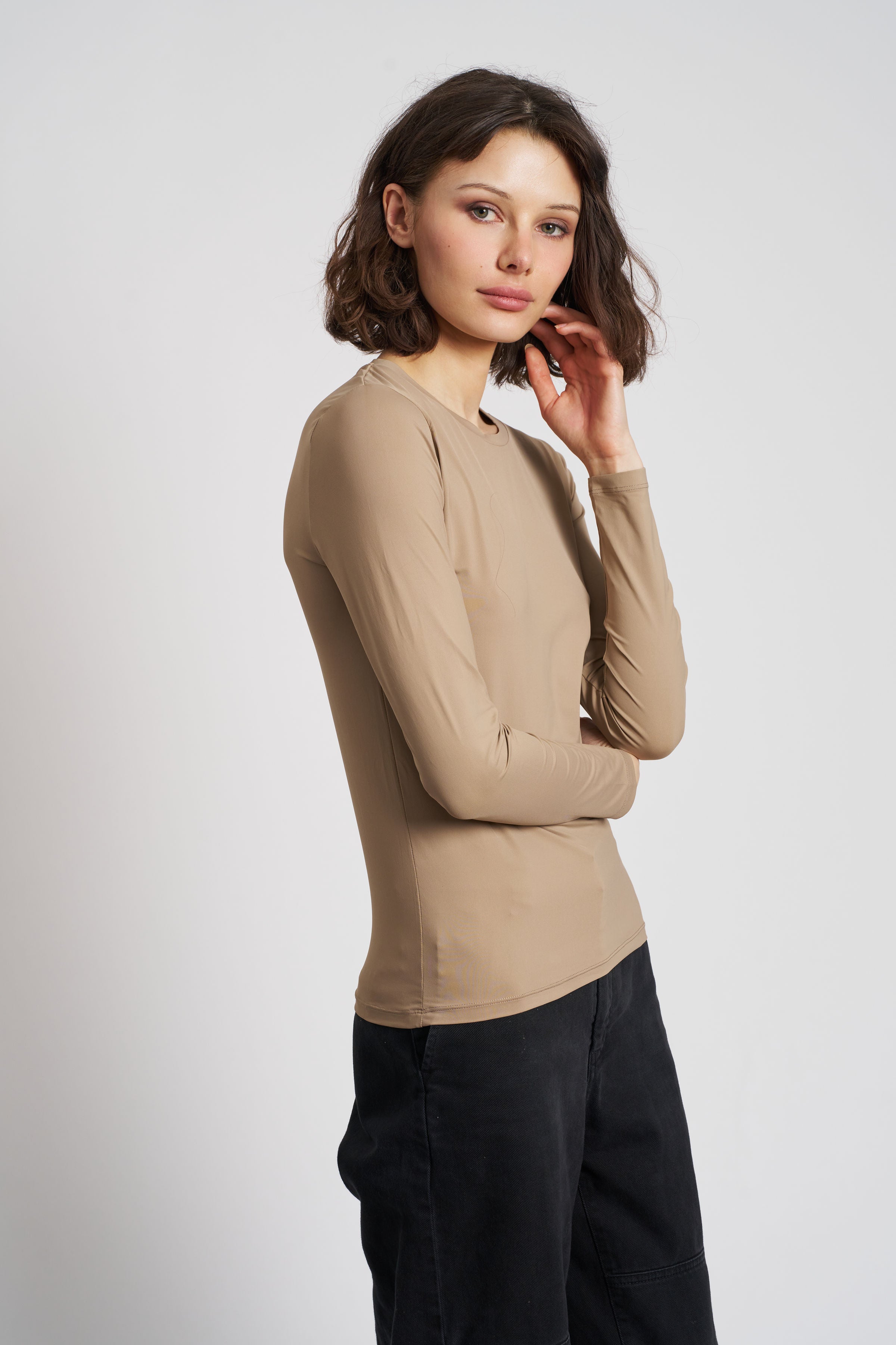 Jersey Stretch Long Sleeve Crewneck in Desert