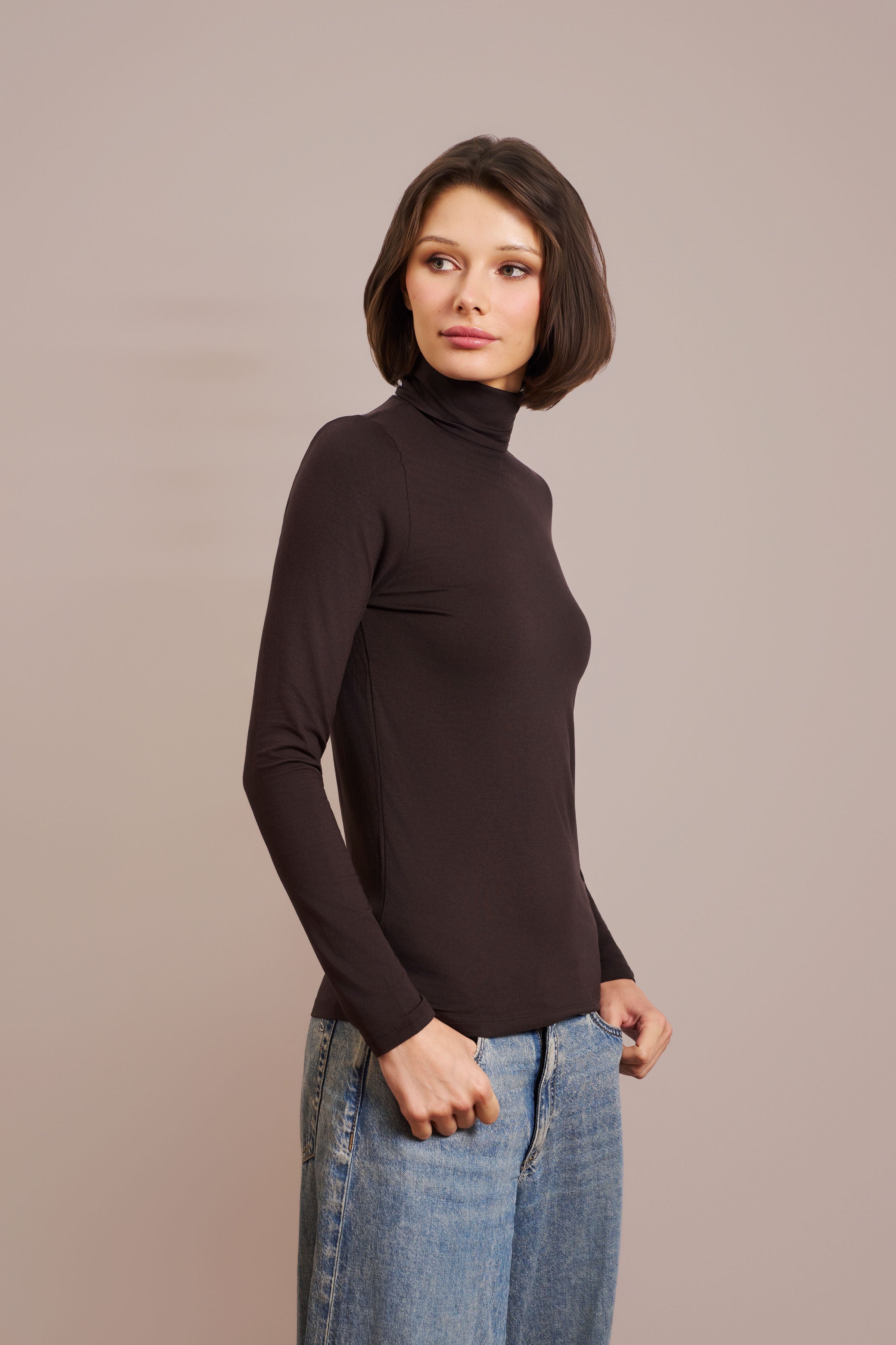 Majestic Soft Touch Long Sleeve Turtleneck in Chocolate Mousse