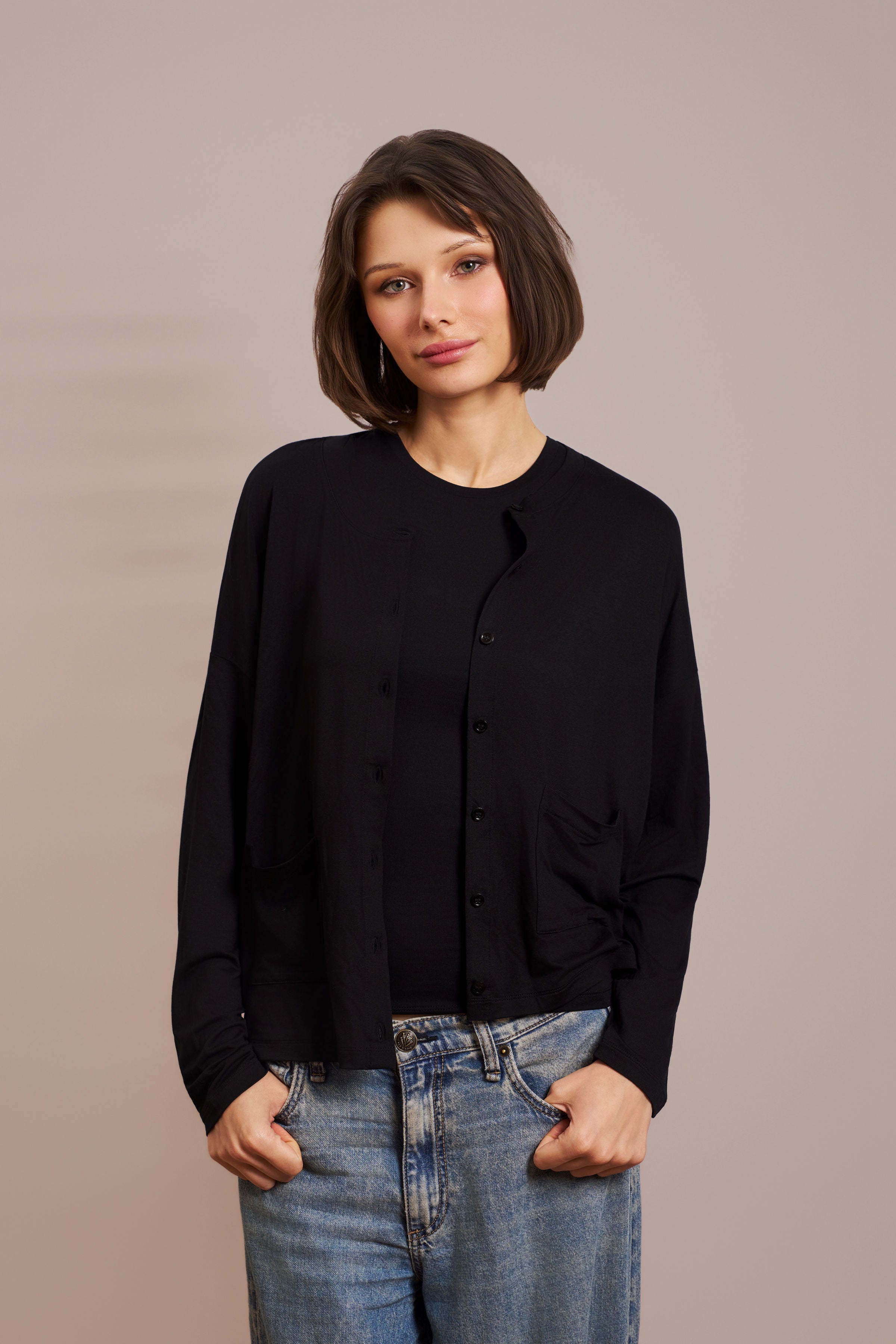Majestic Soft Touch Long Sleeve Crewneck Cardigan in Noir