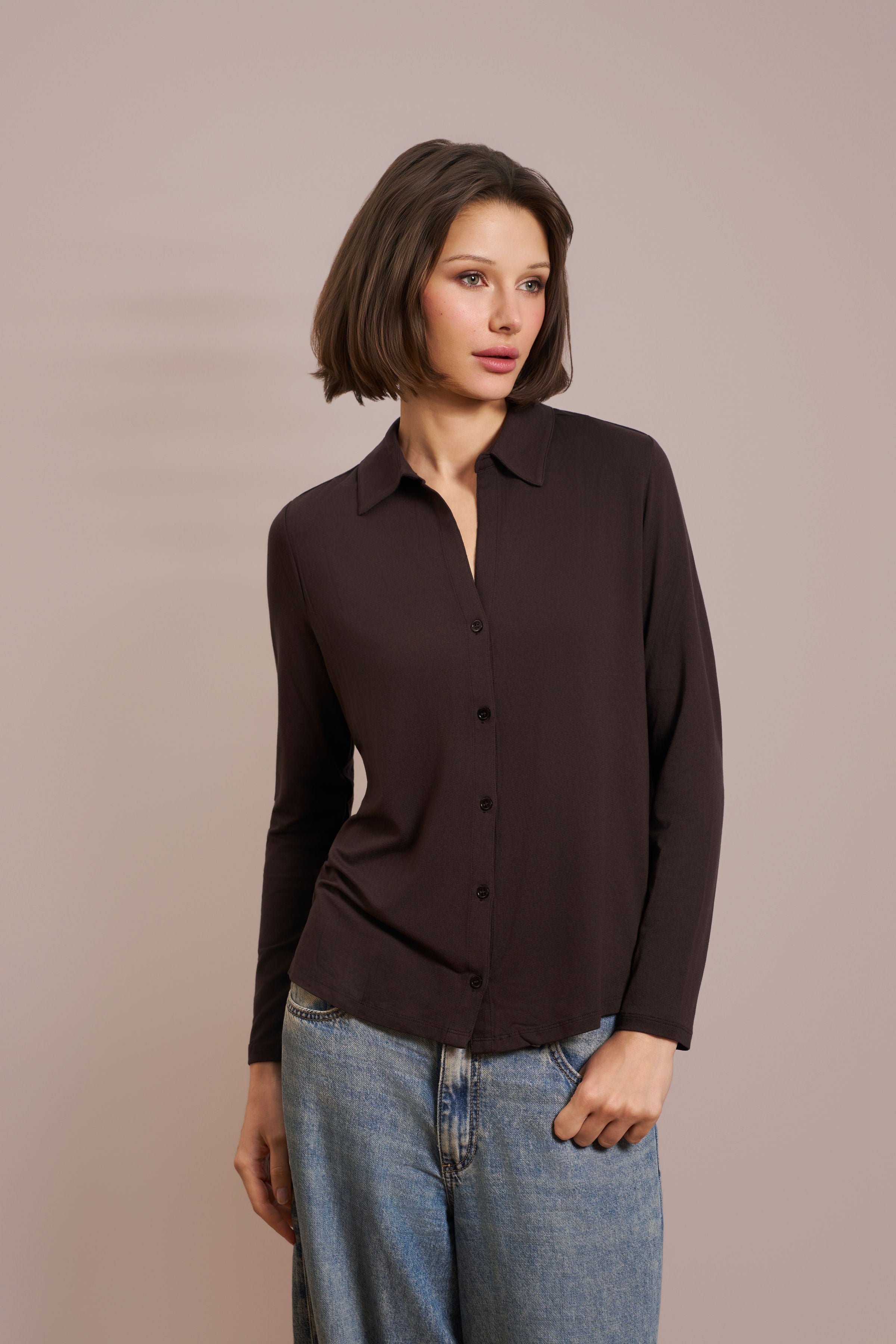 Majestic Soft Touch Semi Relaxed Button Down Long Sleeve in Chocolate Mousse