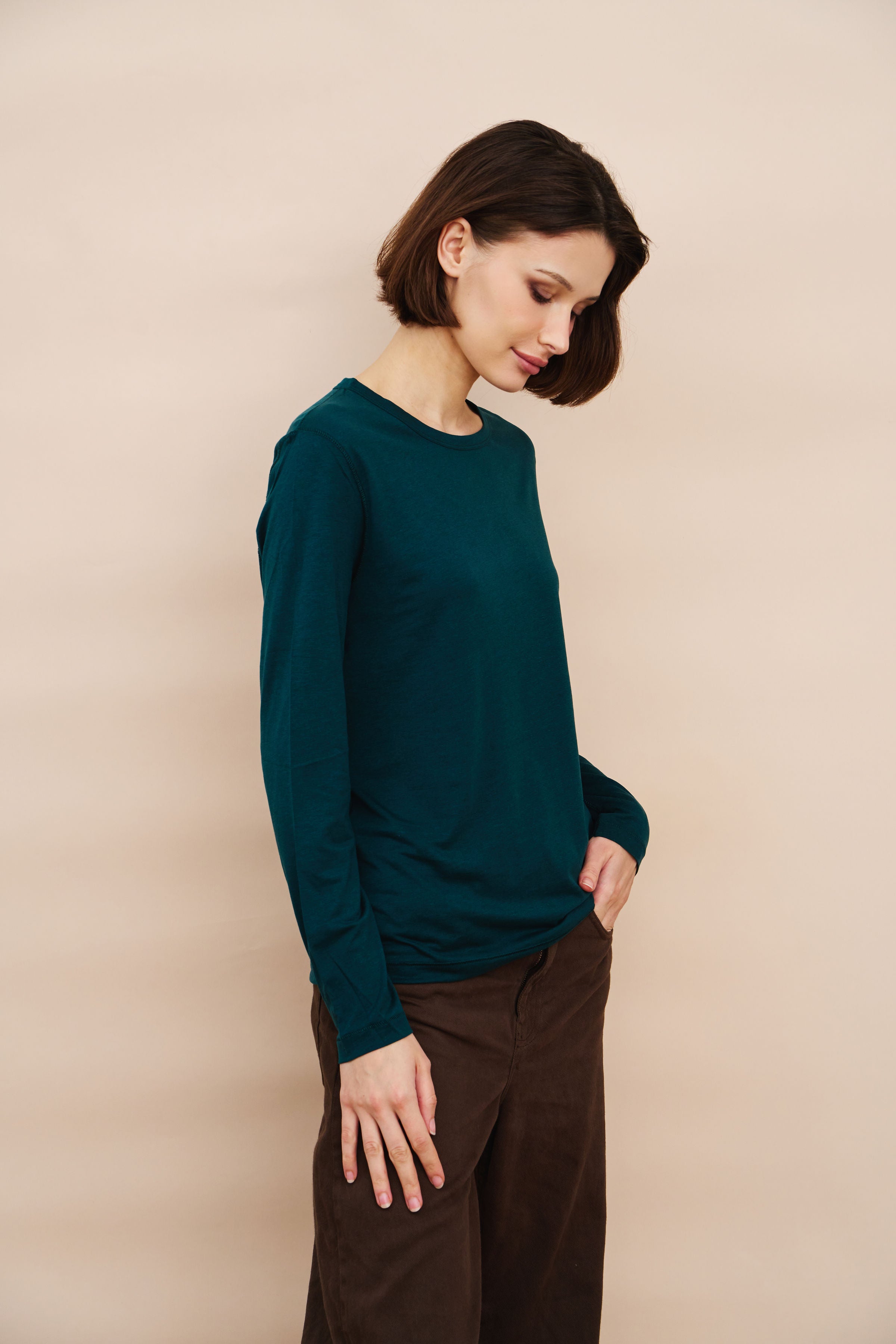Lyocell Cotton Long Sleeve Semi Relaxed Crewneck in Pin