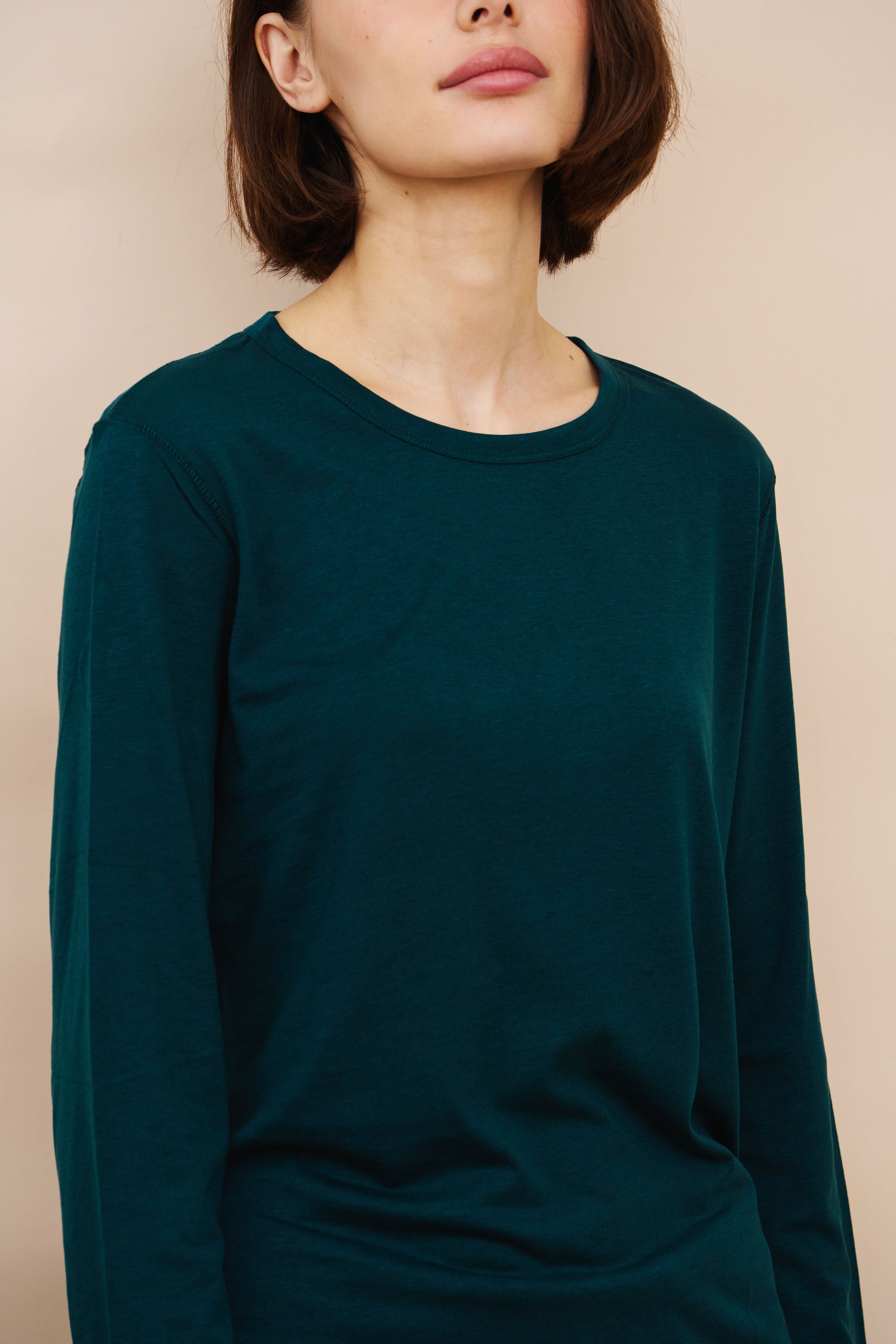 Lyocell Cotton Long Sleeve Semi Relaxed Crewneck in Pin