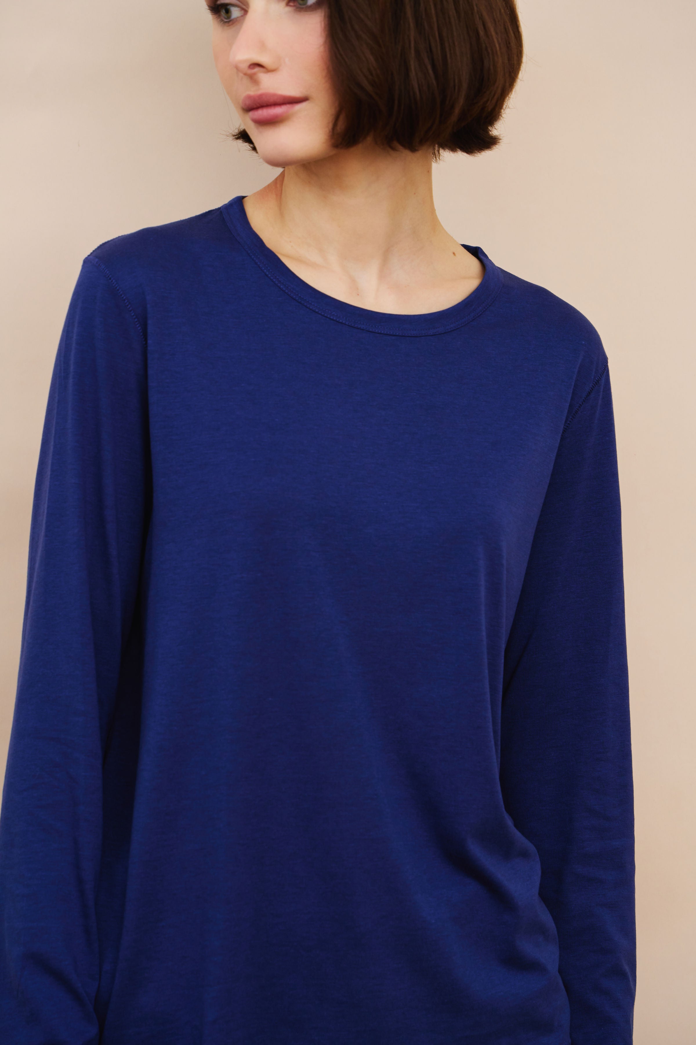 Lyocell Cotton Long Sleeve Semi Relaxed Crewneck in Bleu Saphir