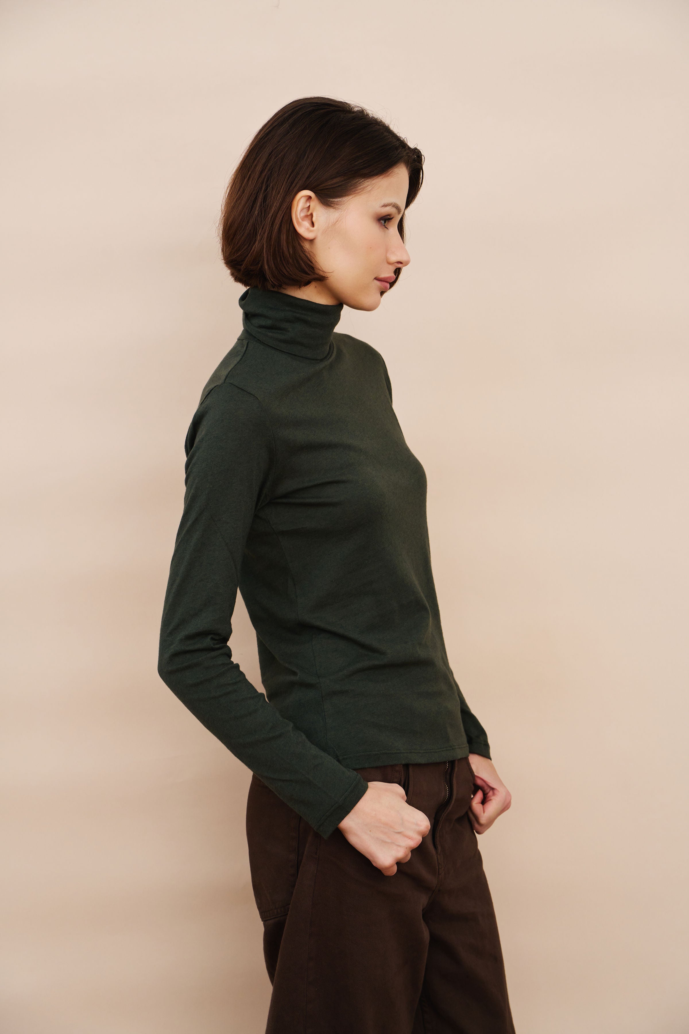 Majestic Long Sleeve Cotton/Cashmere Turtleneck in Forest