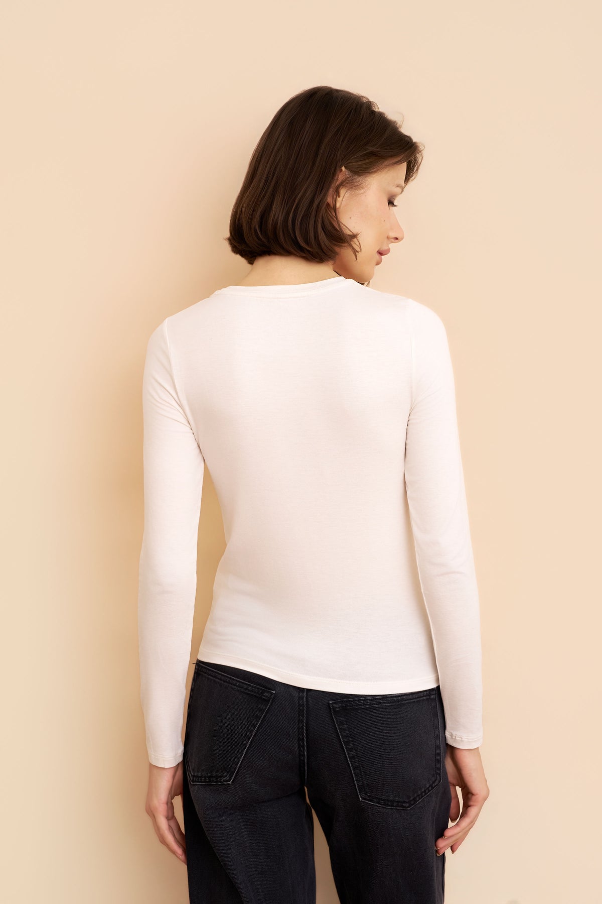 Soft Touch Crop Long Sleeve Crewneck in Cream