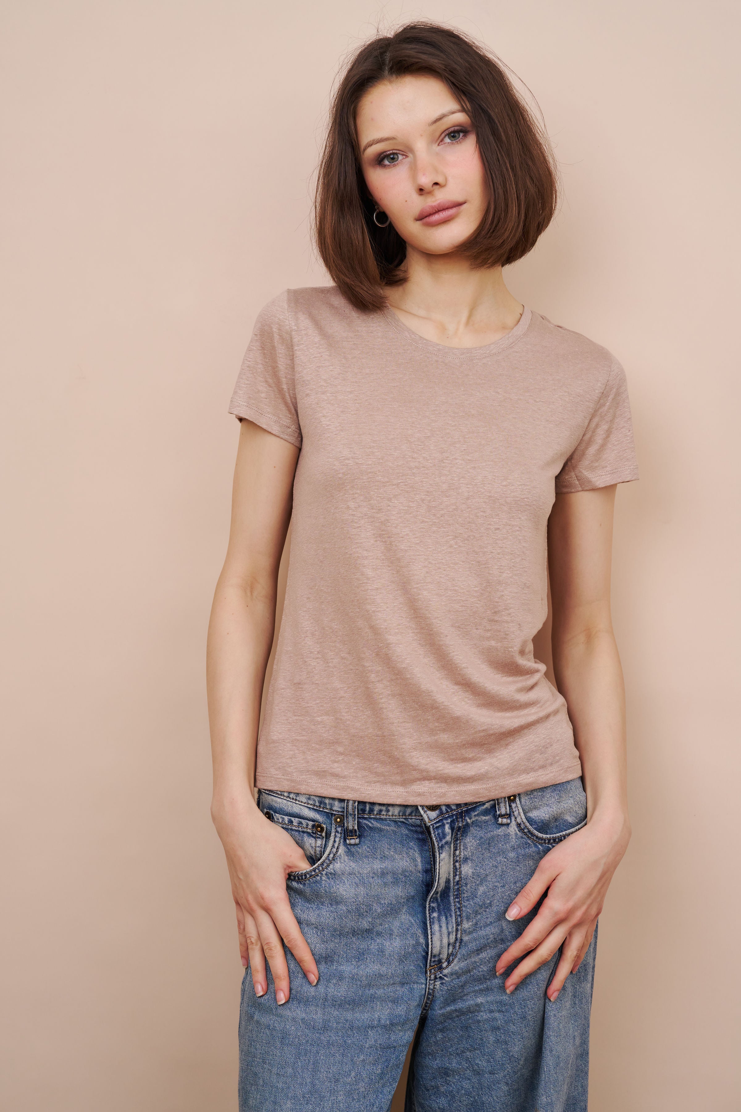 Majestic Linen Short Sleeve Crew Tee in Desert