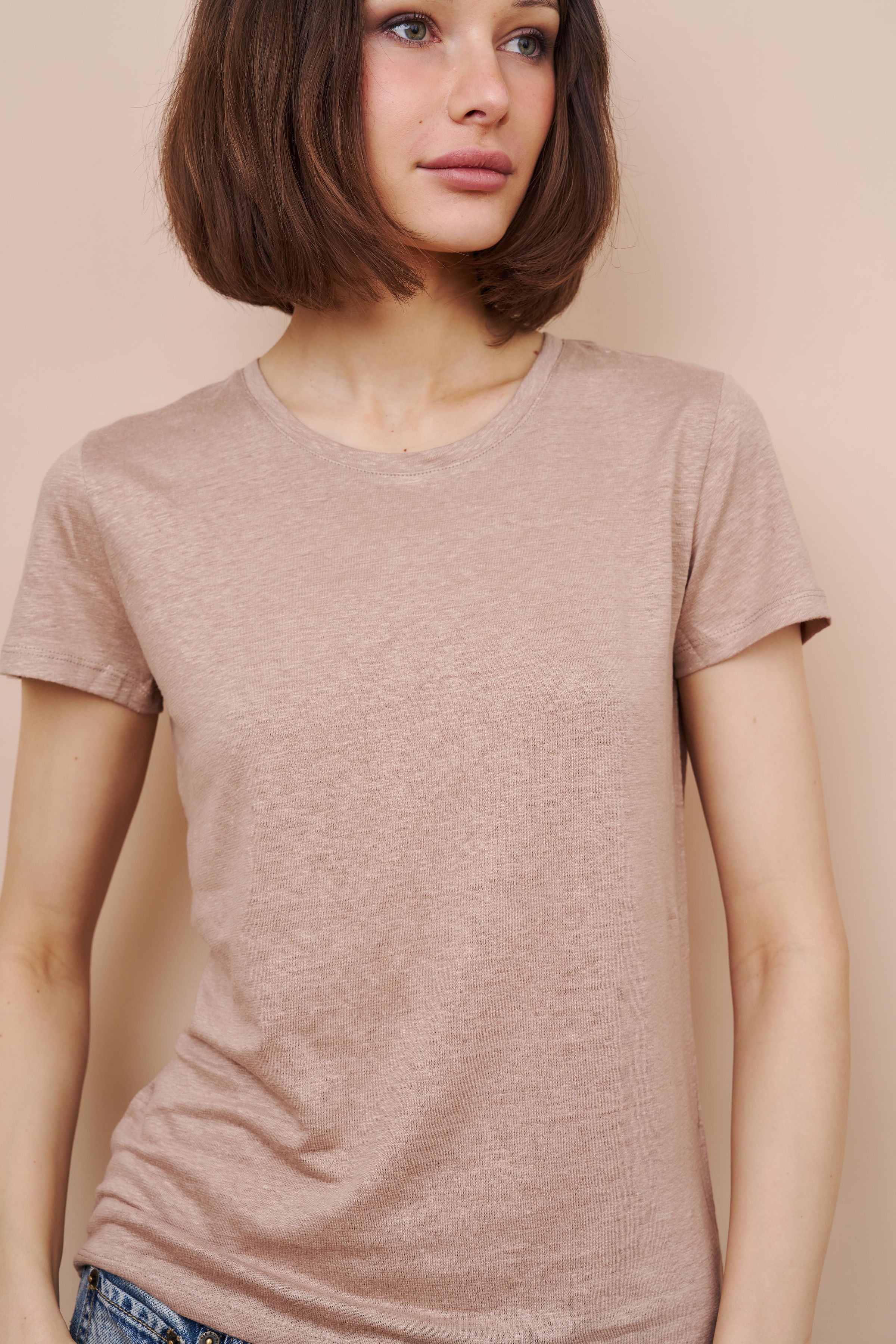 Majestic Linen Short Sleeve Crew Tee in Desert
