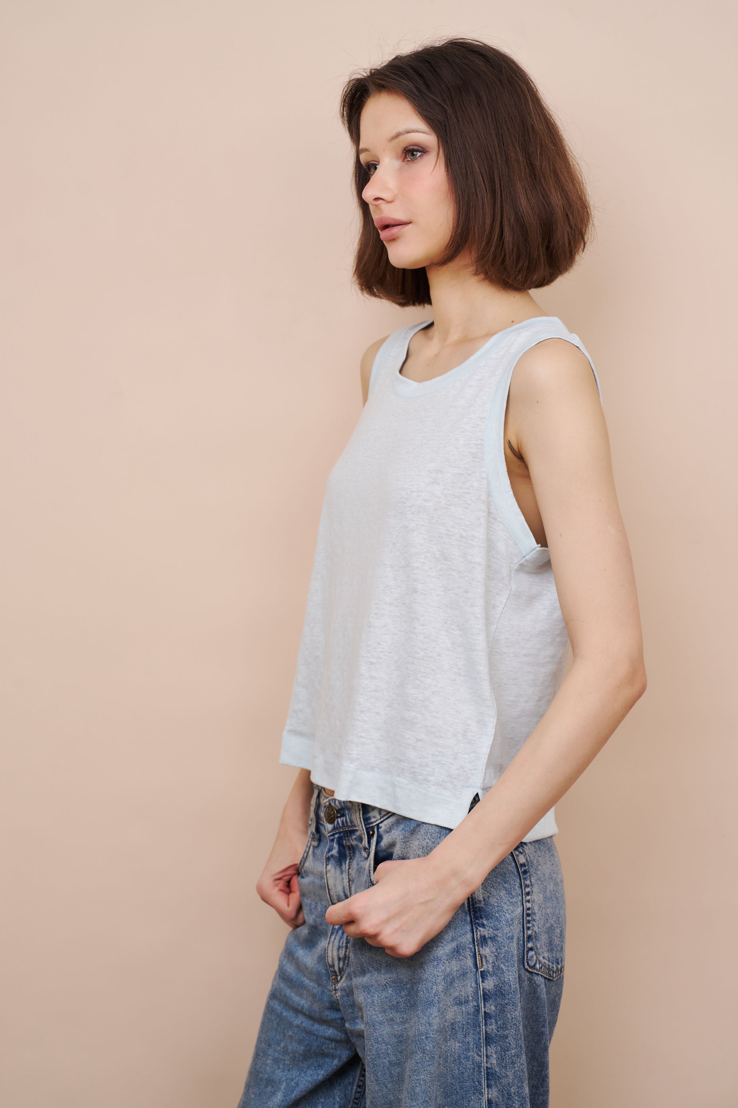 Stretch Linen Crewneck Tank in Eau de Bleu