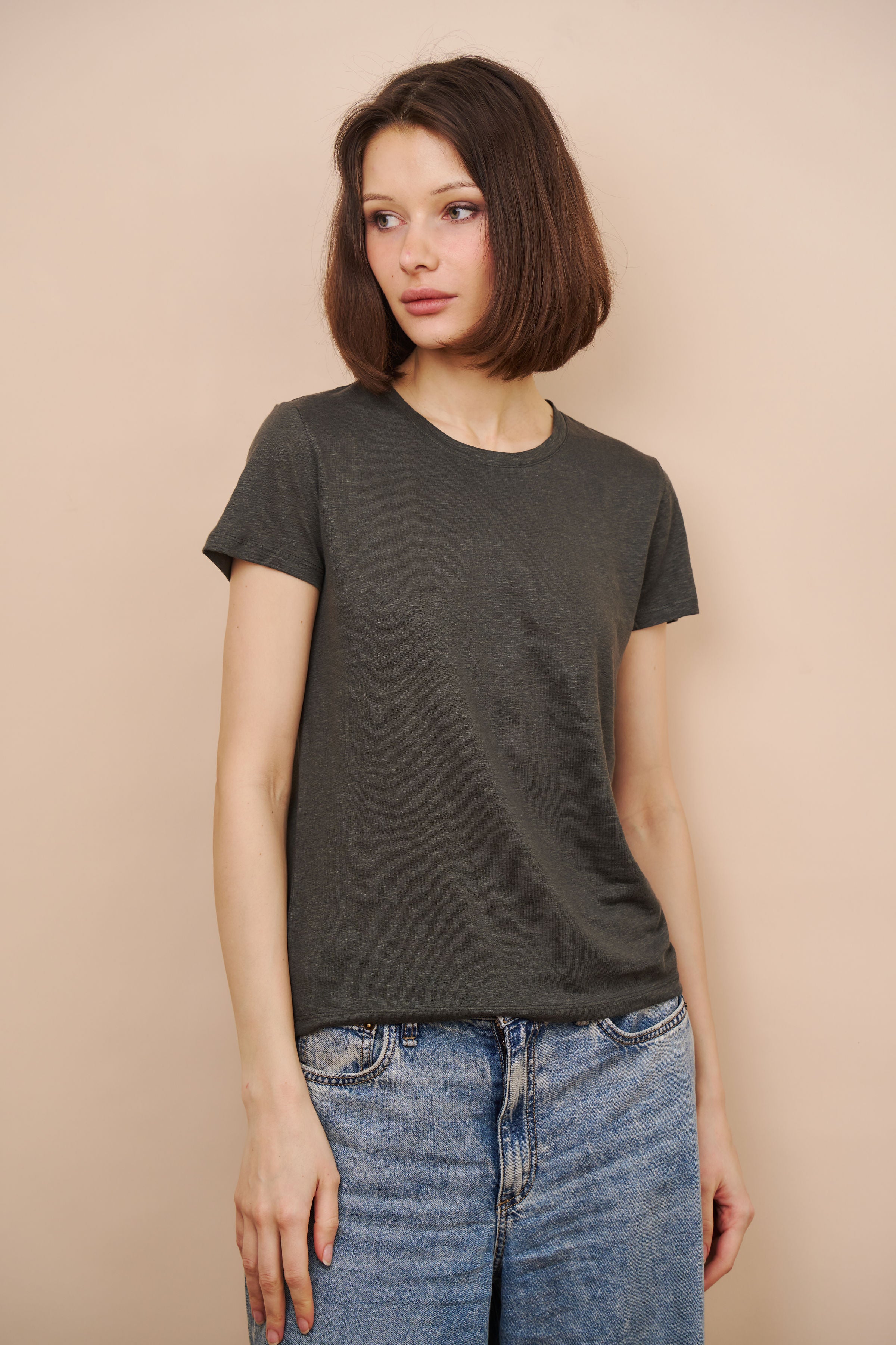 Majestic Linen Short Sleeve Crew Tee in Elephant
