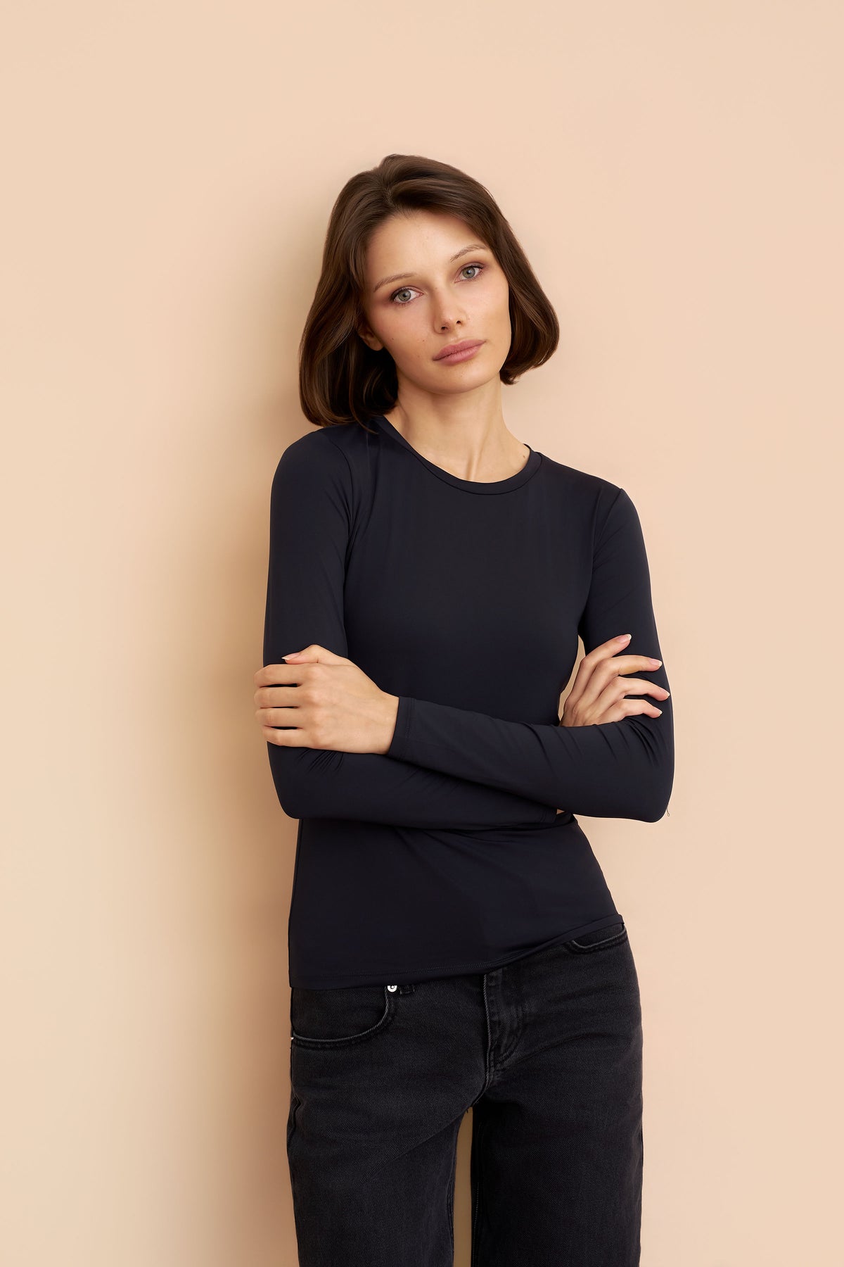 Jersey Stretch Long Sleeve Crewneck in Noir