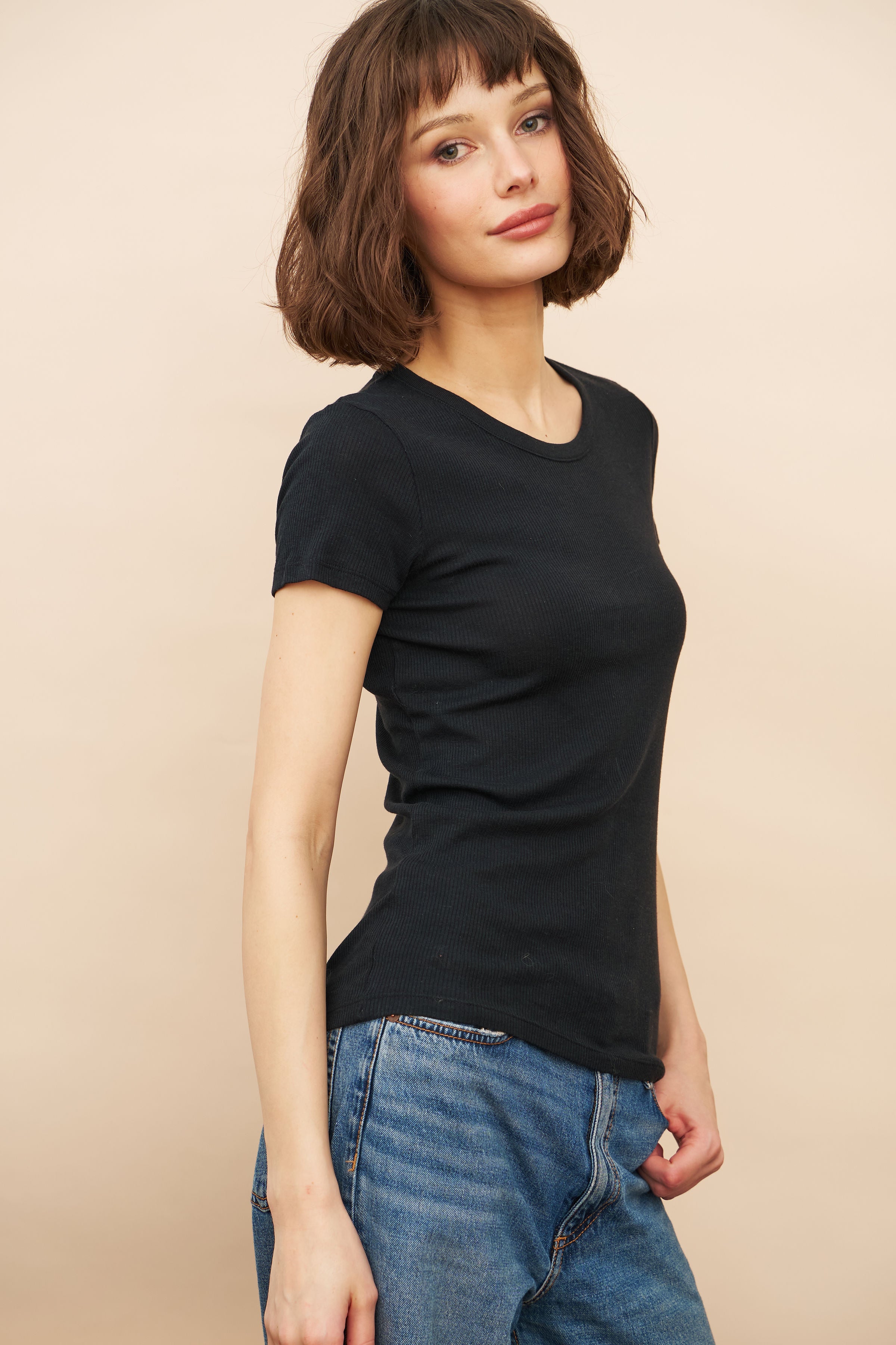 Lyocell Cotton Baby Rib Short Sleeve Crewneck in Noir
