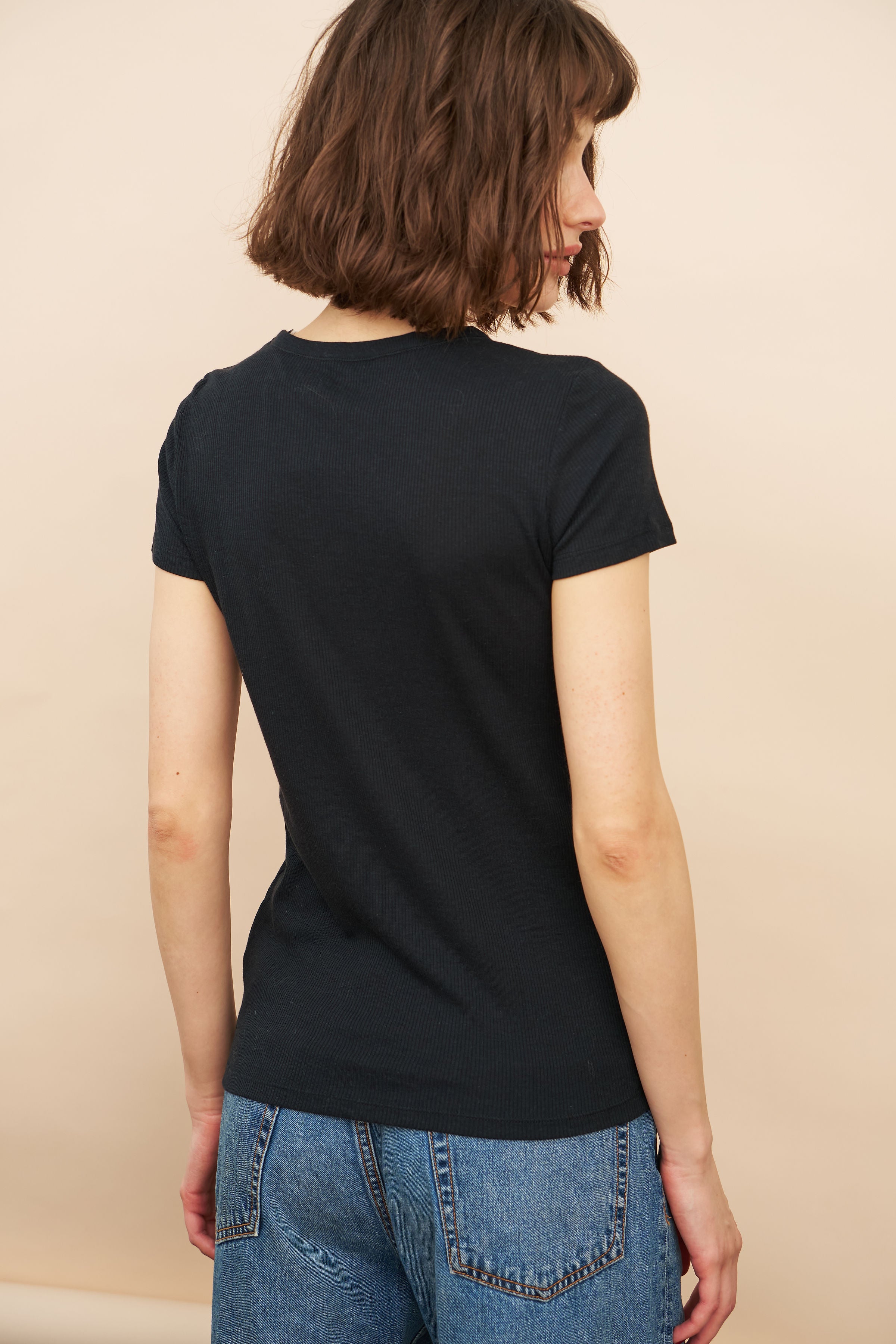 Lyocell Cotton Baby Rib Short Sleeve Crewneck in Noir