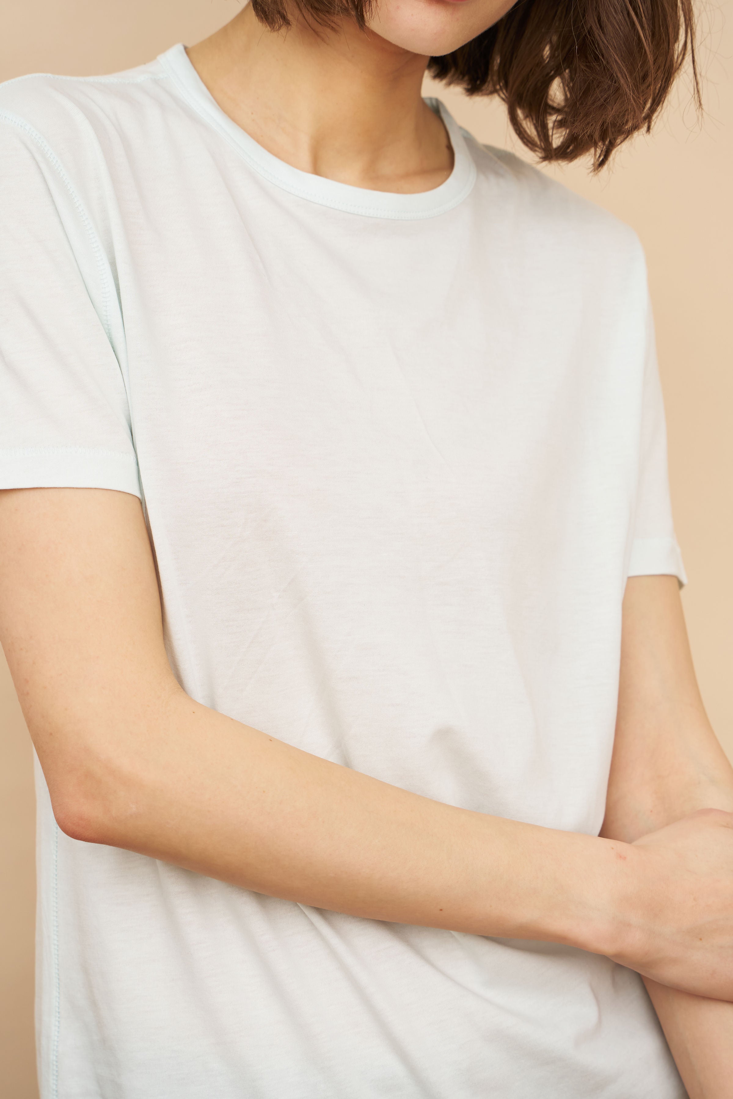 Majestic Lyocell Cotton Semi Relaxed Short Sleeve Crewneck in Ciel
