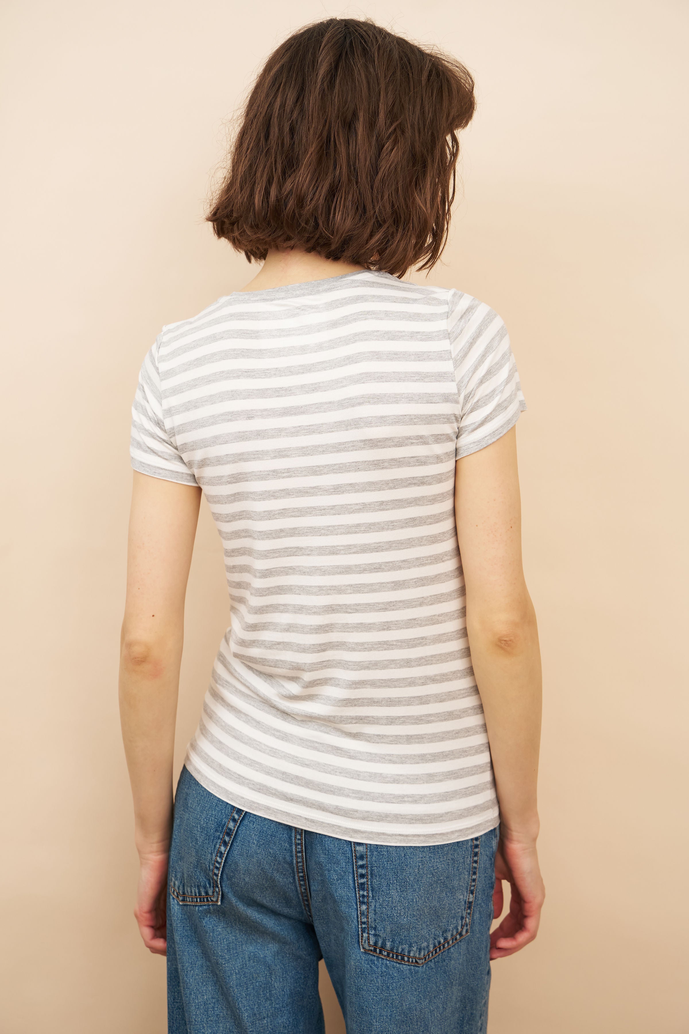 Soft Touch Stripe Short Sleeve Crewneck in Gris Chine Clair