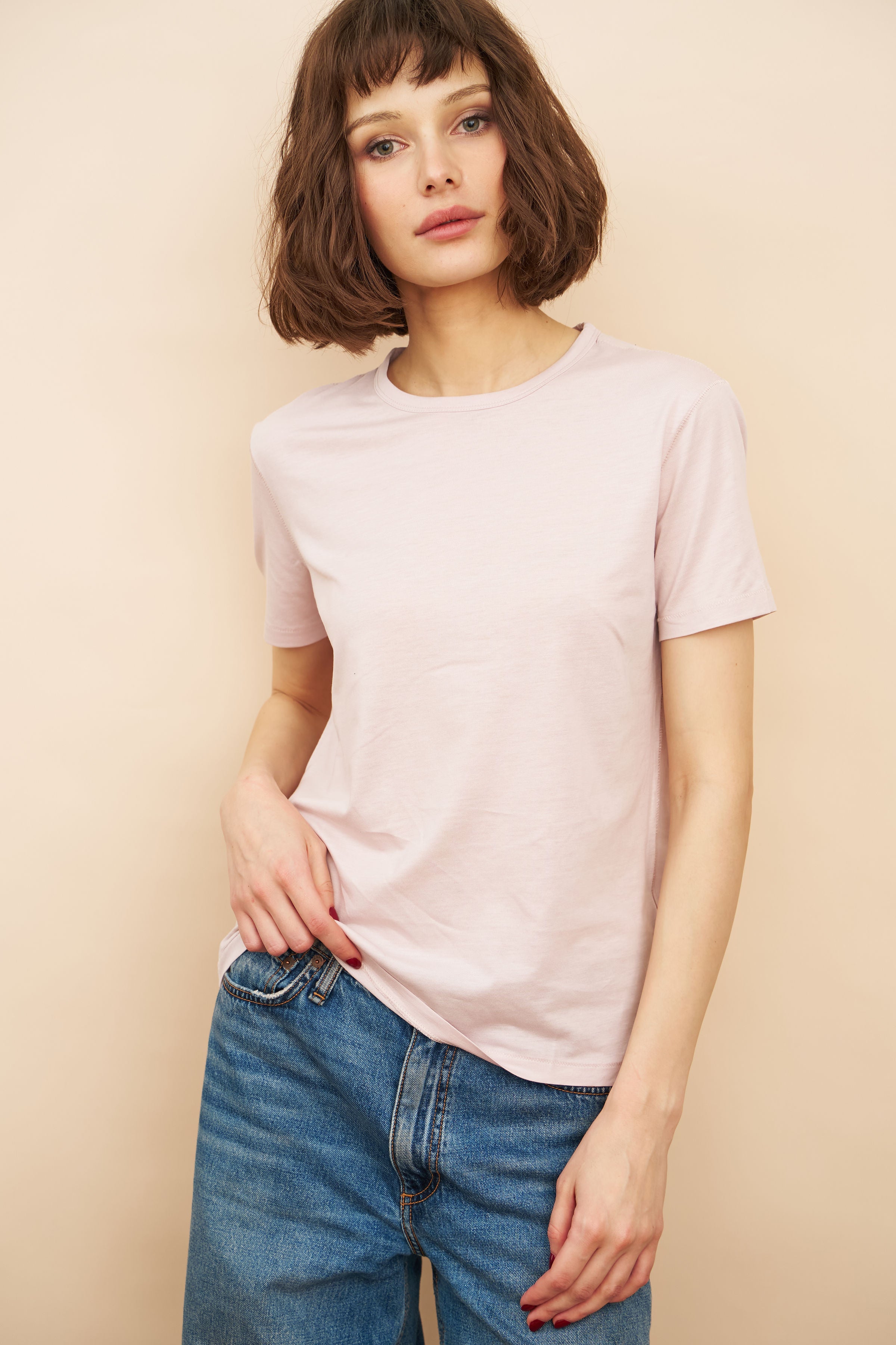 Majestic Lyocell Cotton Semi Relaxed Short Sleeve Crewneck in Glycine