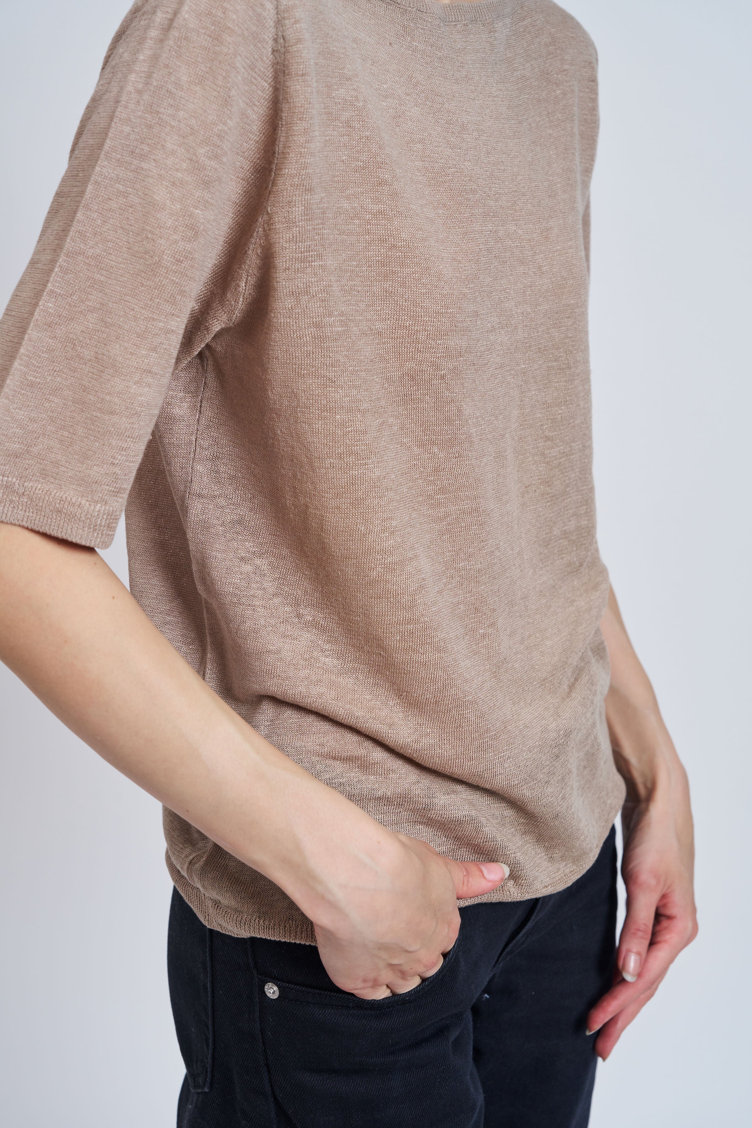 Linen Elbow Sleeve Boat Neck Tee in Desert