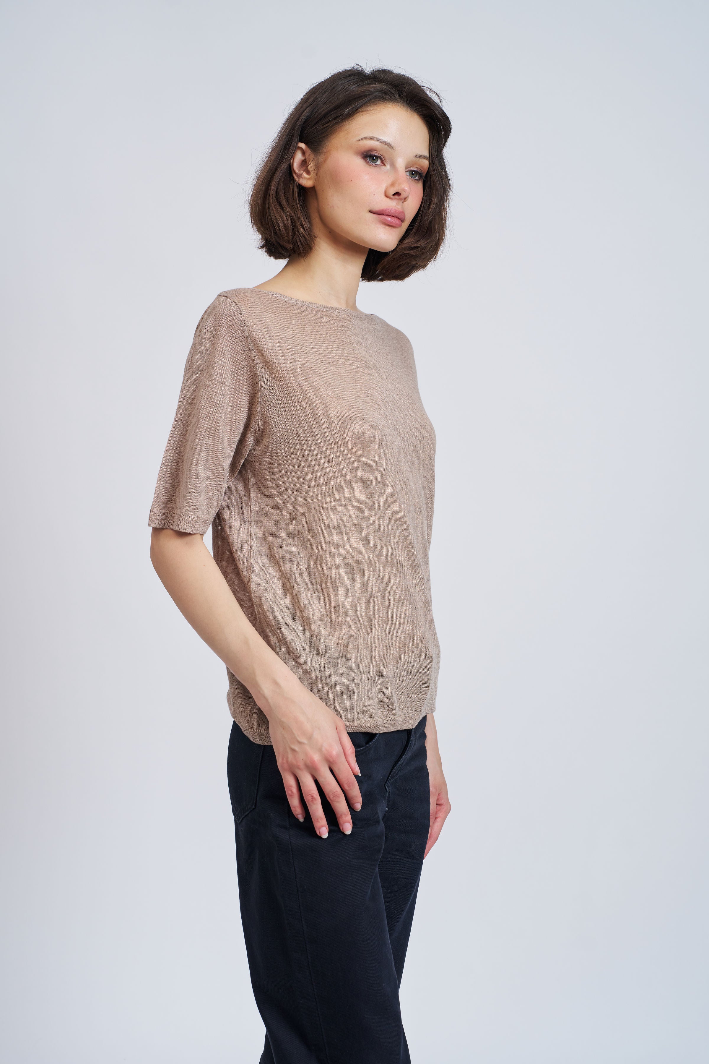 Linen Elbow Sleeve Boat Neck Tee in Desert