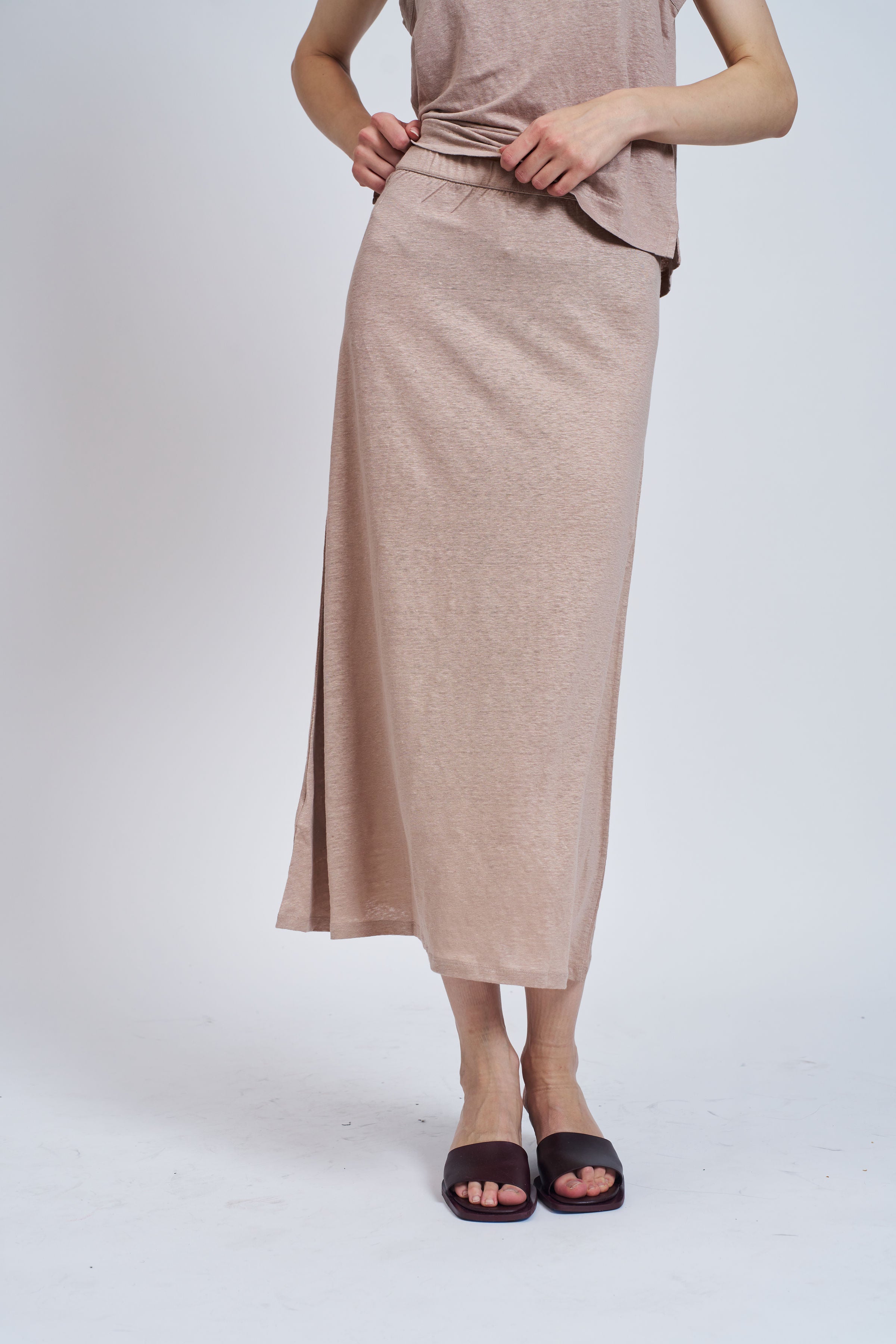 Stretch Linen Pull On Maxi Skirt in Desert