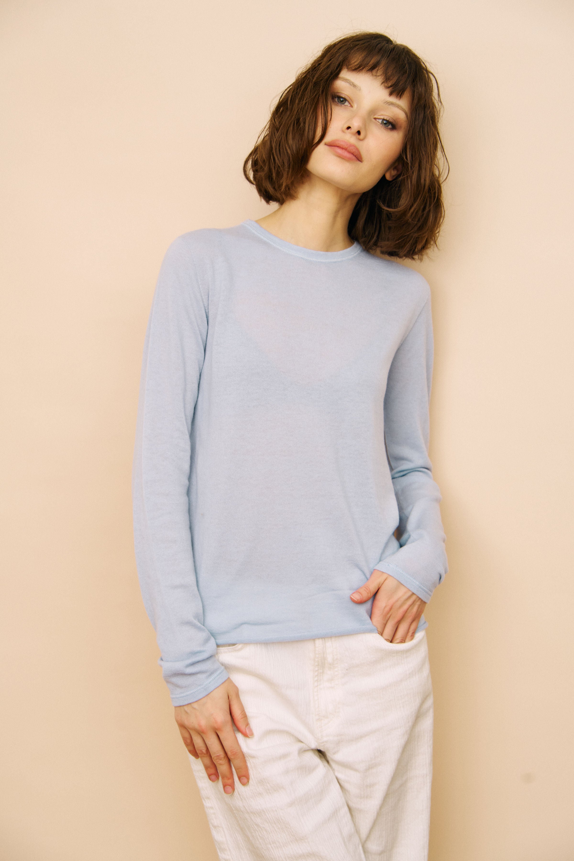 100% Machine Washable Cashmere Long Sleeve Crewneck in Ocean