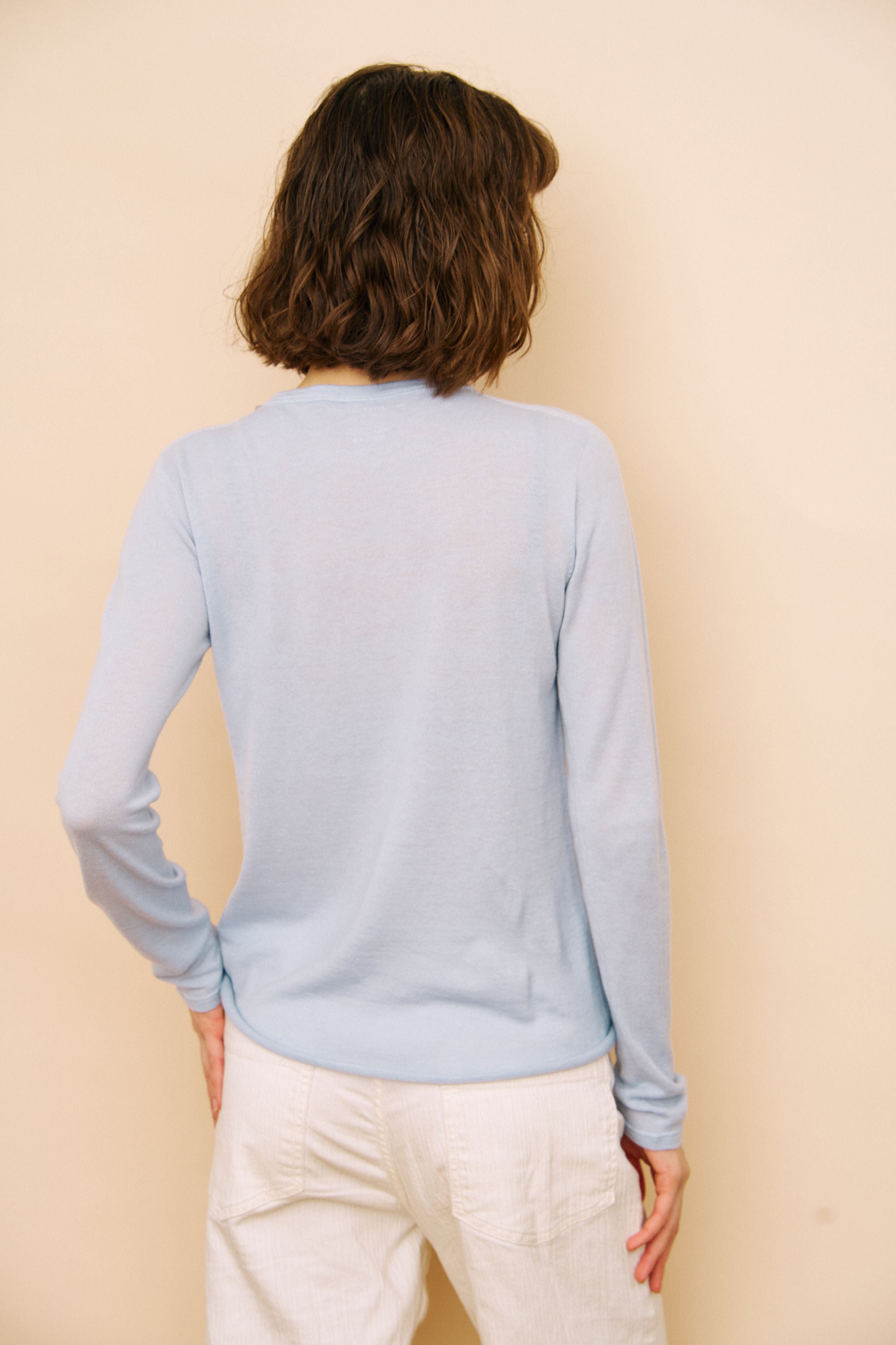 100% Machine Washable Cashmere Long Sleeve Crewneck in Ocean