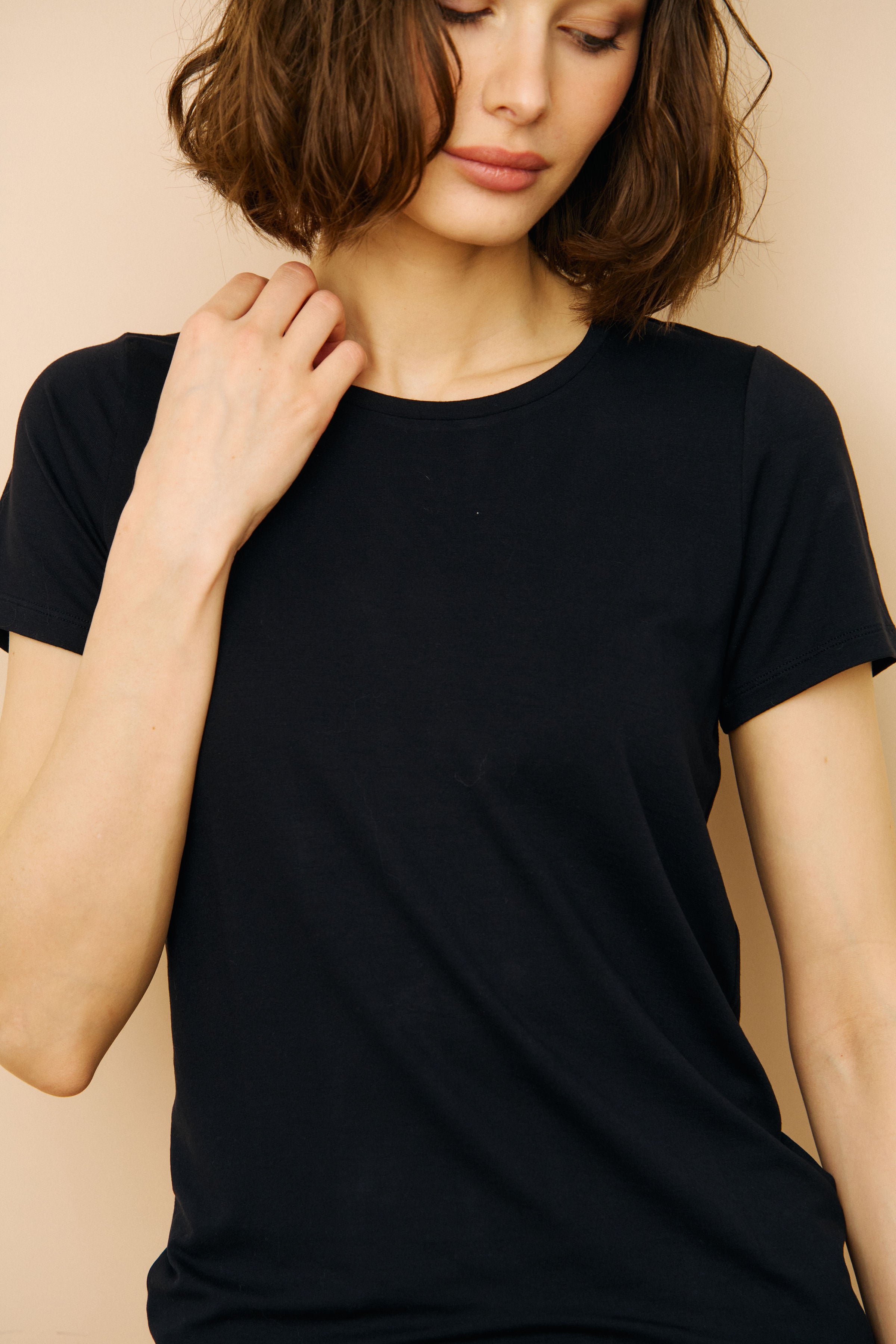 Soft Touch Short Sleeve Semi Relaxed Crewneck in Marine