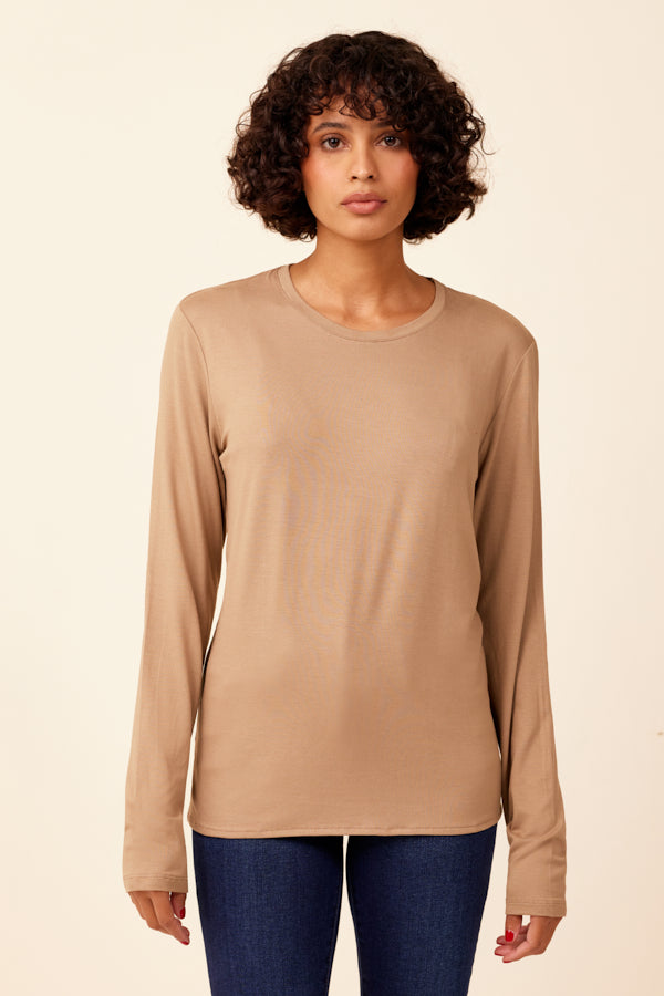 Majestic Soft Touch Semi Relaxed Crewneck in Cigare