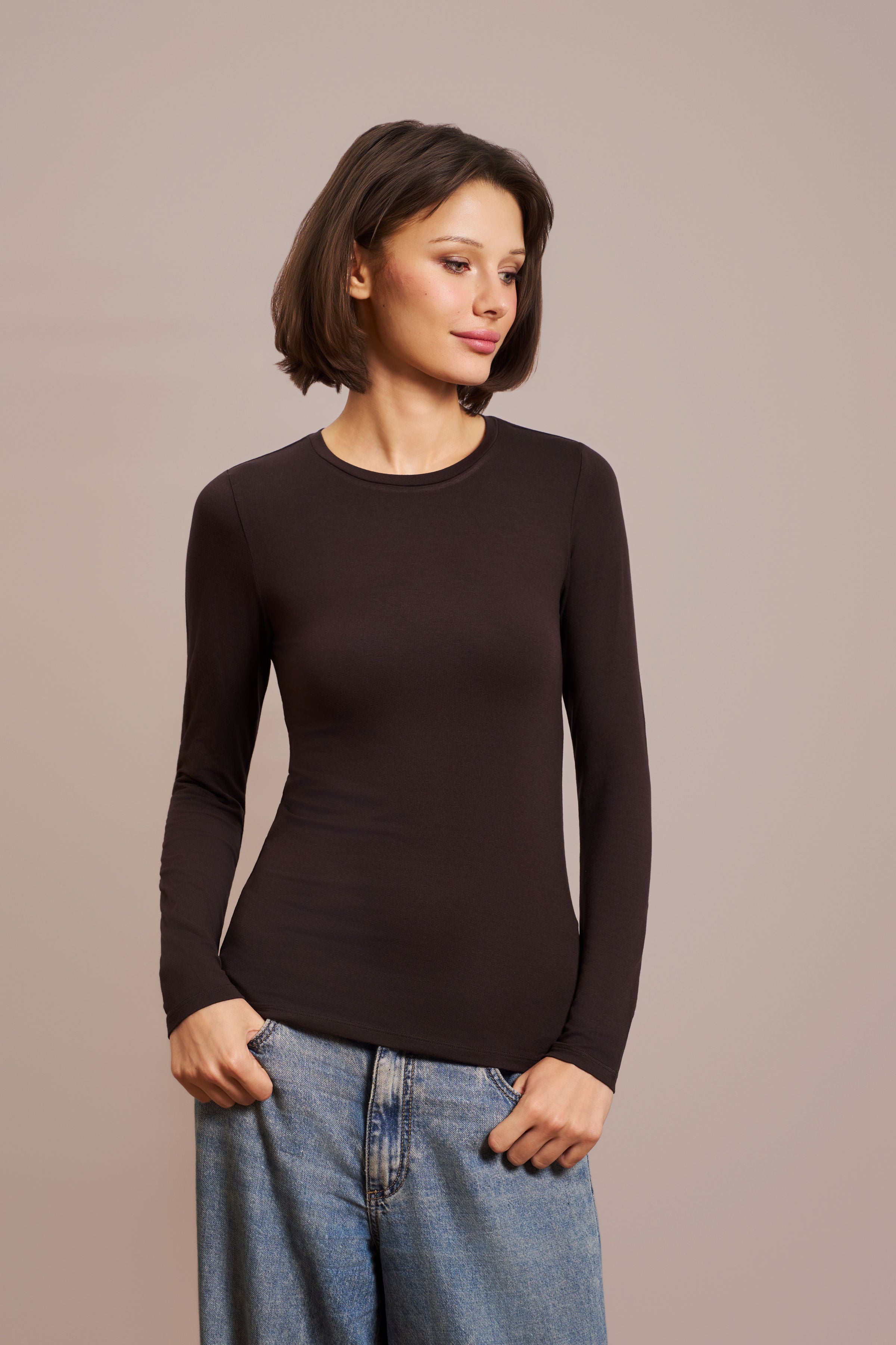 Majestic Long Sleeve Soft Touch Viscose Crewneck in Chocolate Mousse