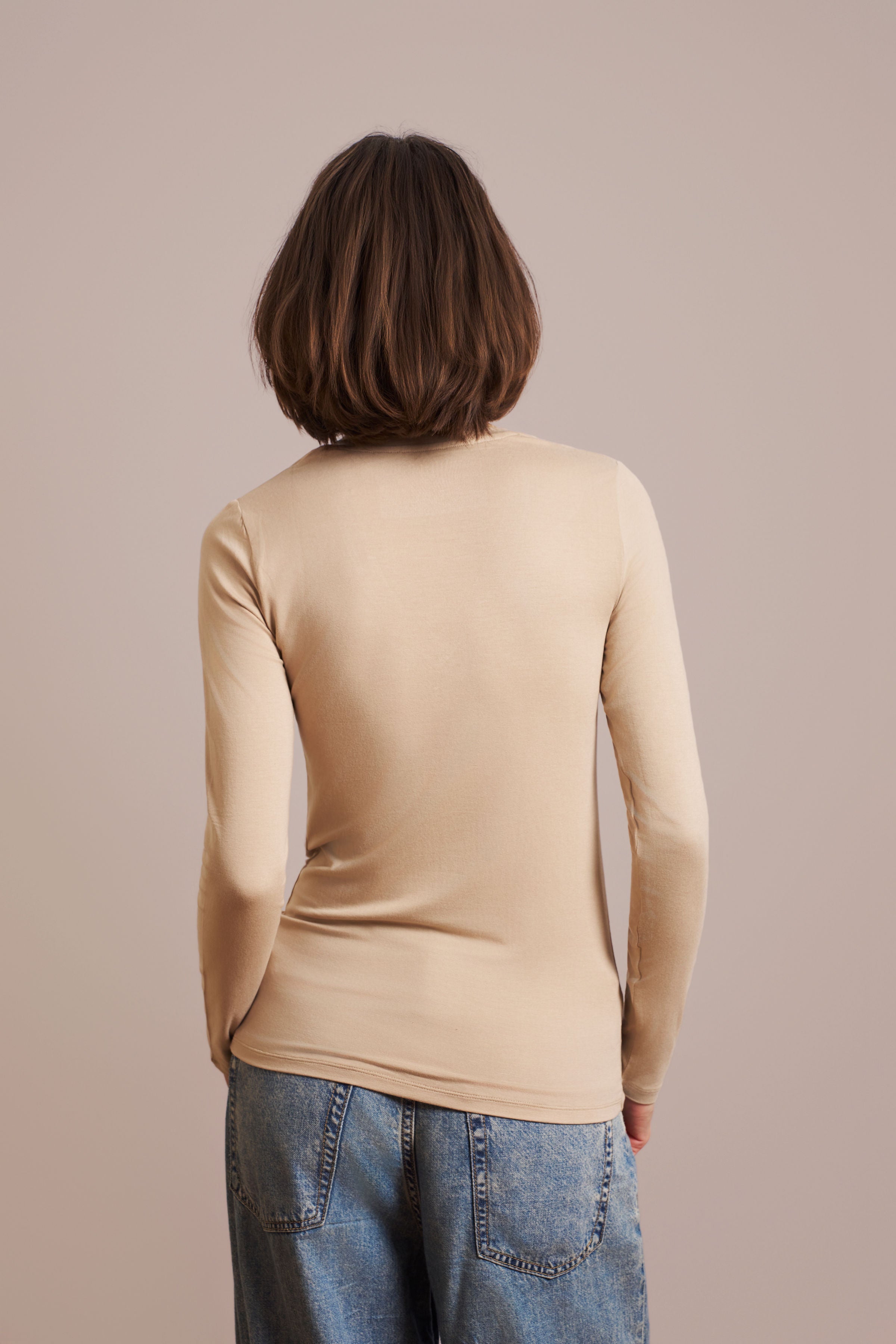 Majestic Long Sleeve Viscose V-Neck Tee in Powder Blush