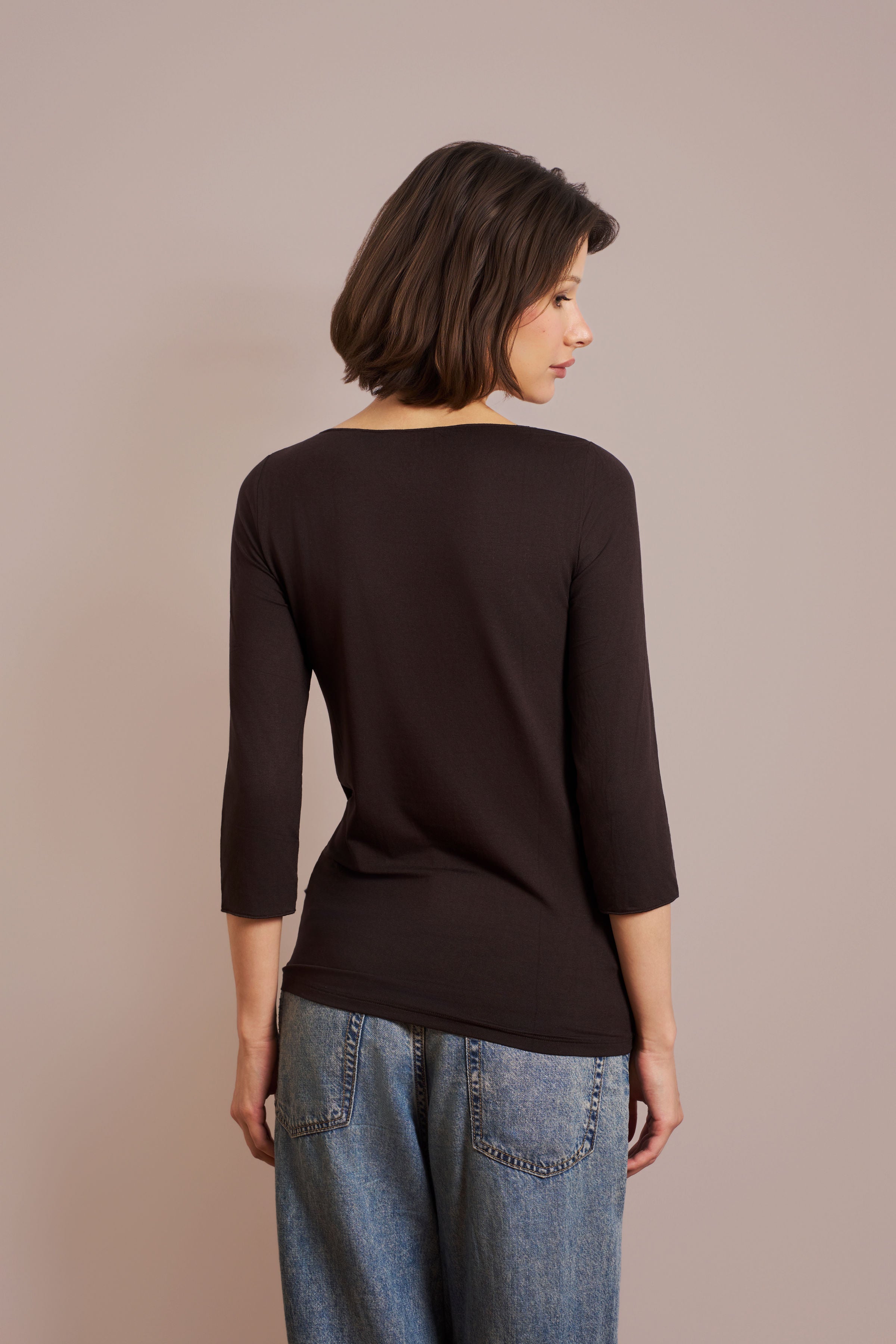 Majestic Soft Touch 3/4 Sleeve Merrow Edge Boatneck in Chocolate Mousse