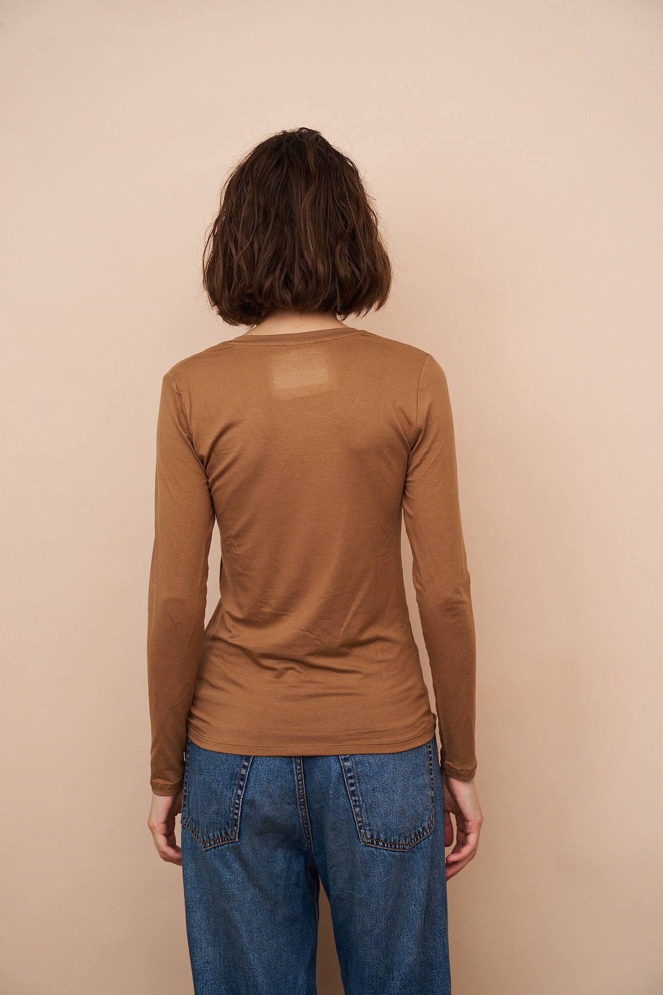 Majestic Long Sleeve Viscose V-Neck Tee in Camel