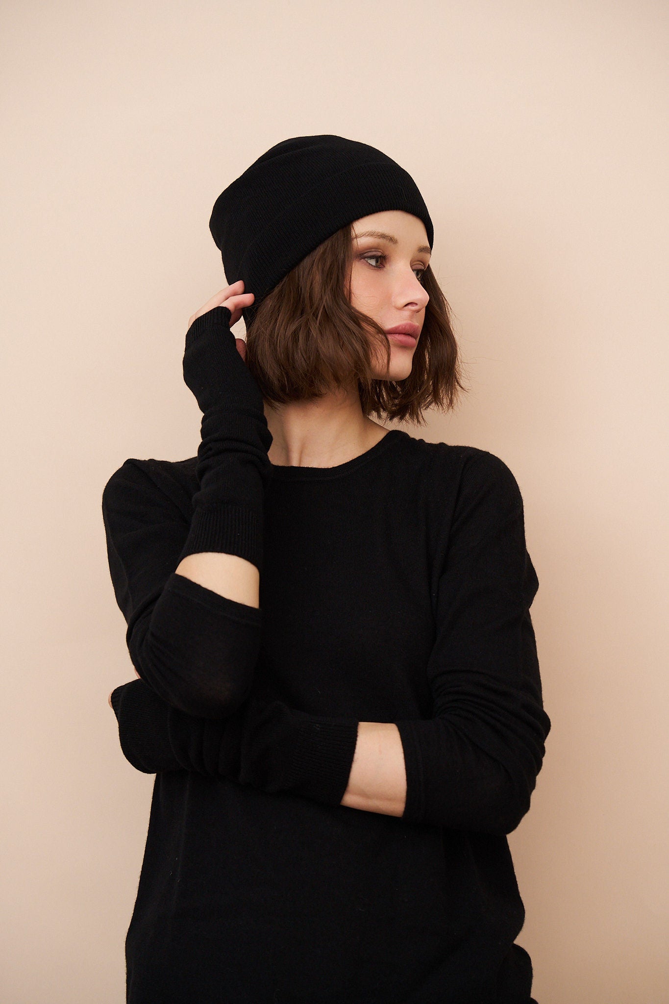 Cashmere Seamless Fingerless Gloves