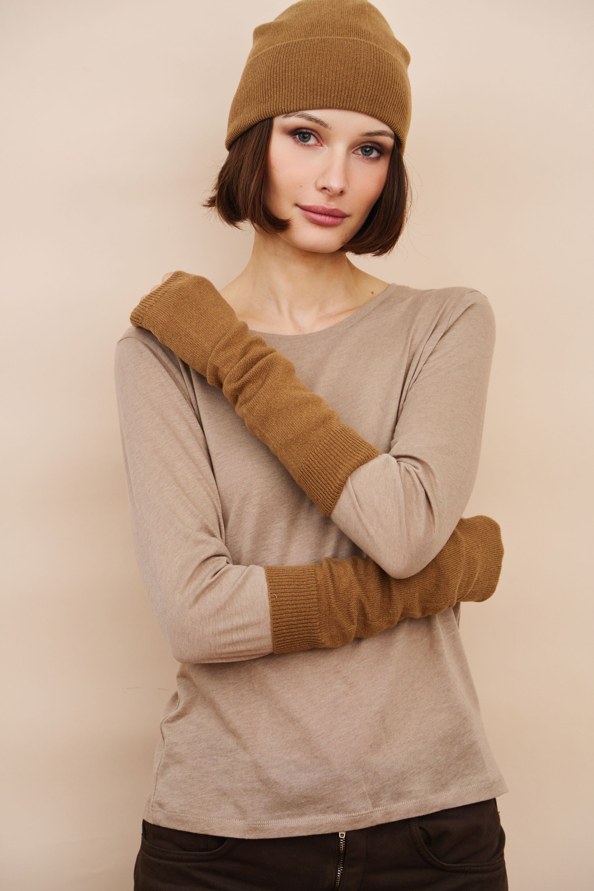 Cashmere Seamless Fingerless Gloves