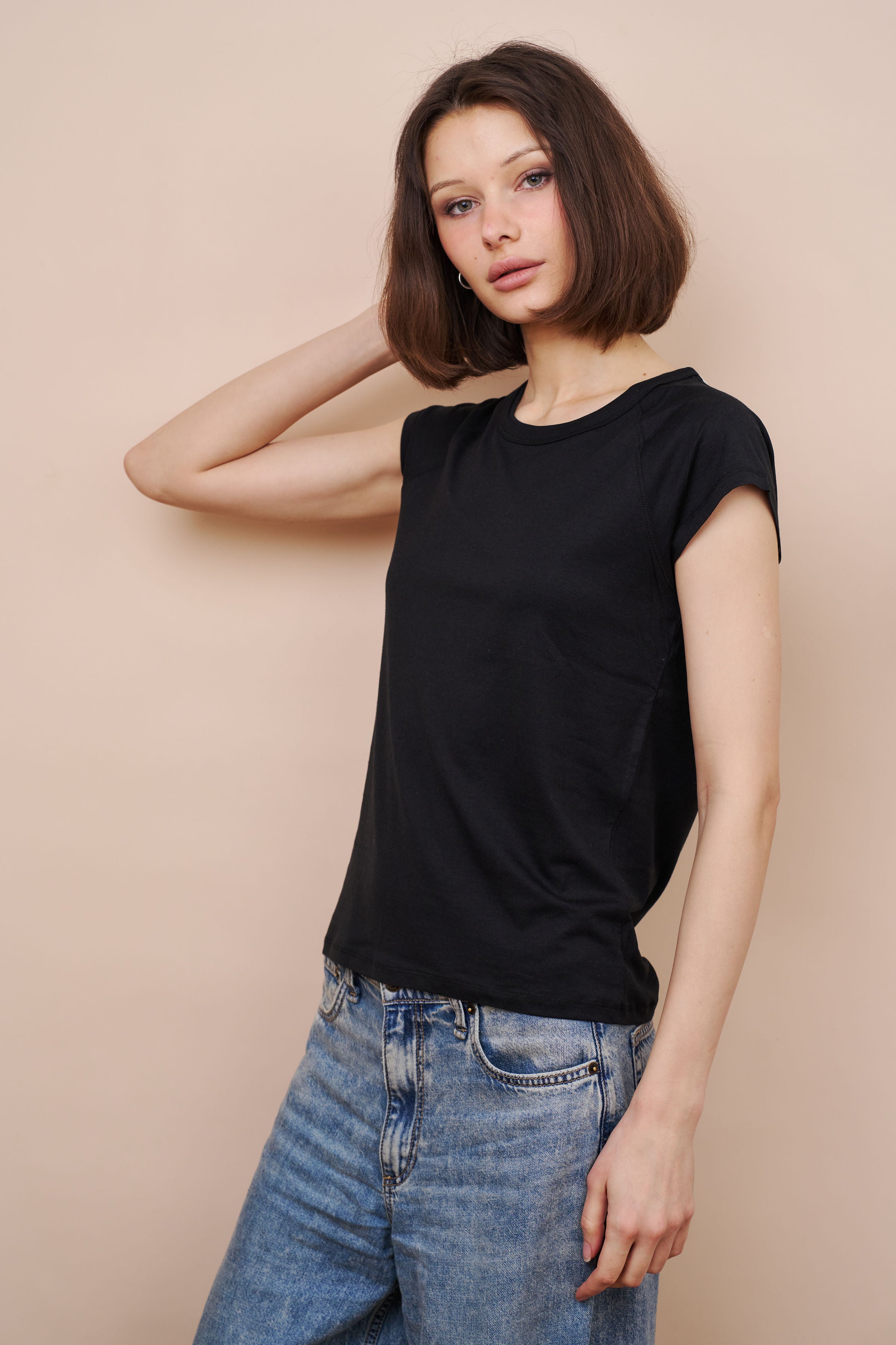 Lyocell Cotton Cap Sleeve Crewneck in Noir