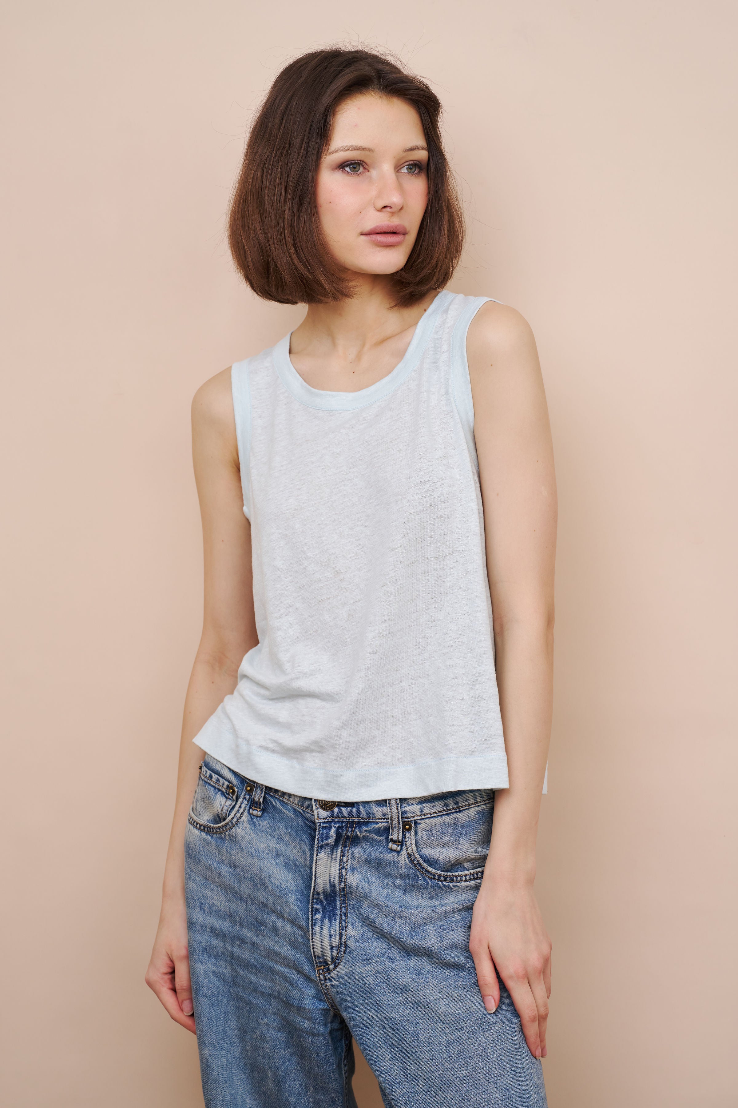 Stretch Linen Crewneck Tank in Eau de Bleu