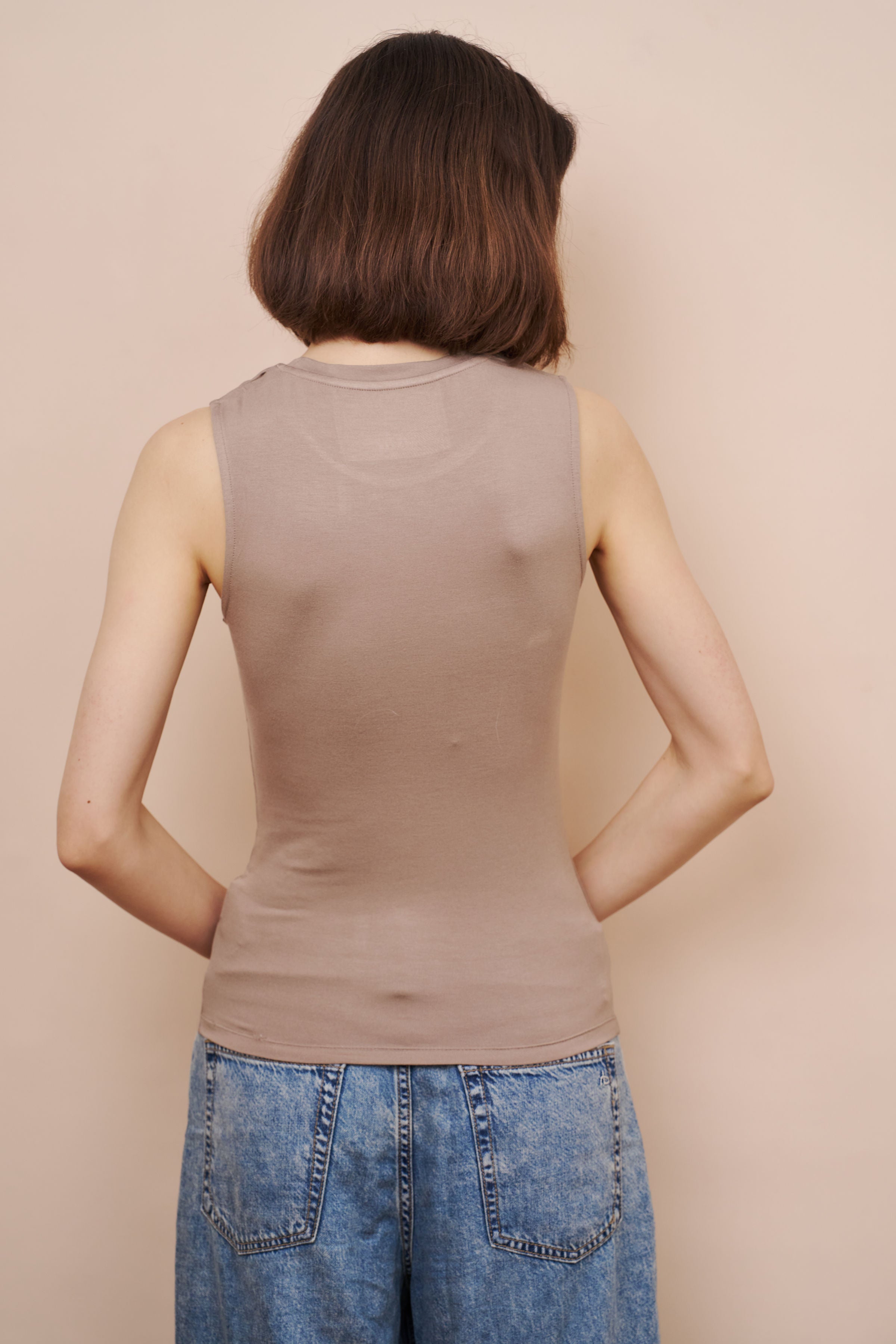 Majestic Soft Touch Sleeveless Crewneck Tank in Coffee Latte