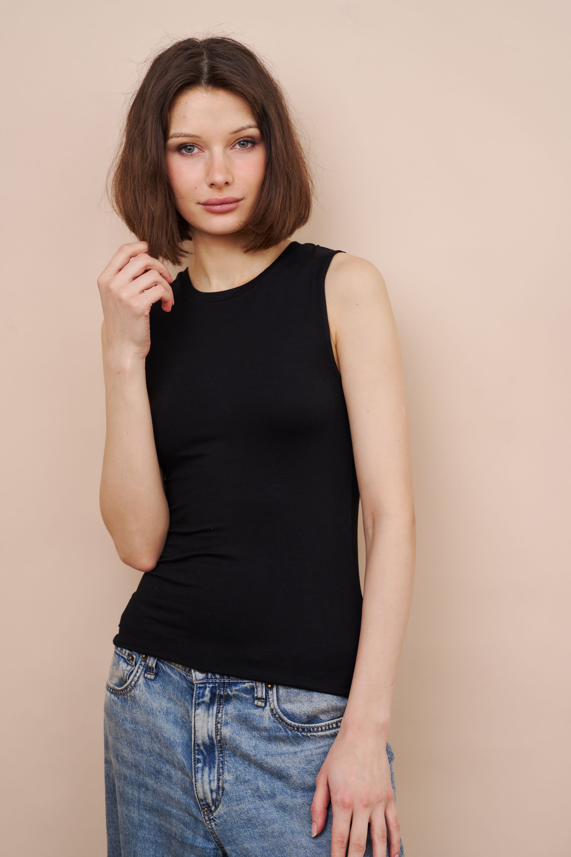 Majestic Soft Touch Sleeveless Crewneck Tank in Noir