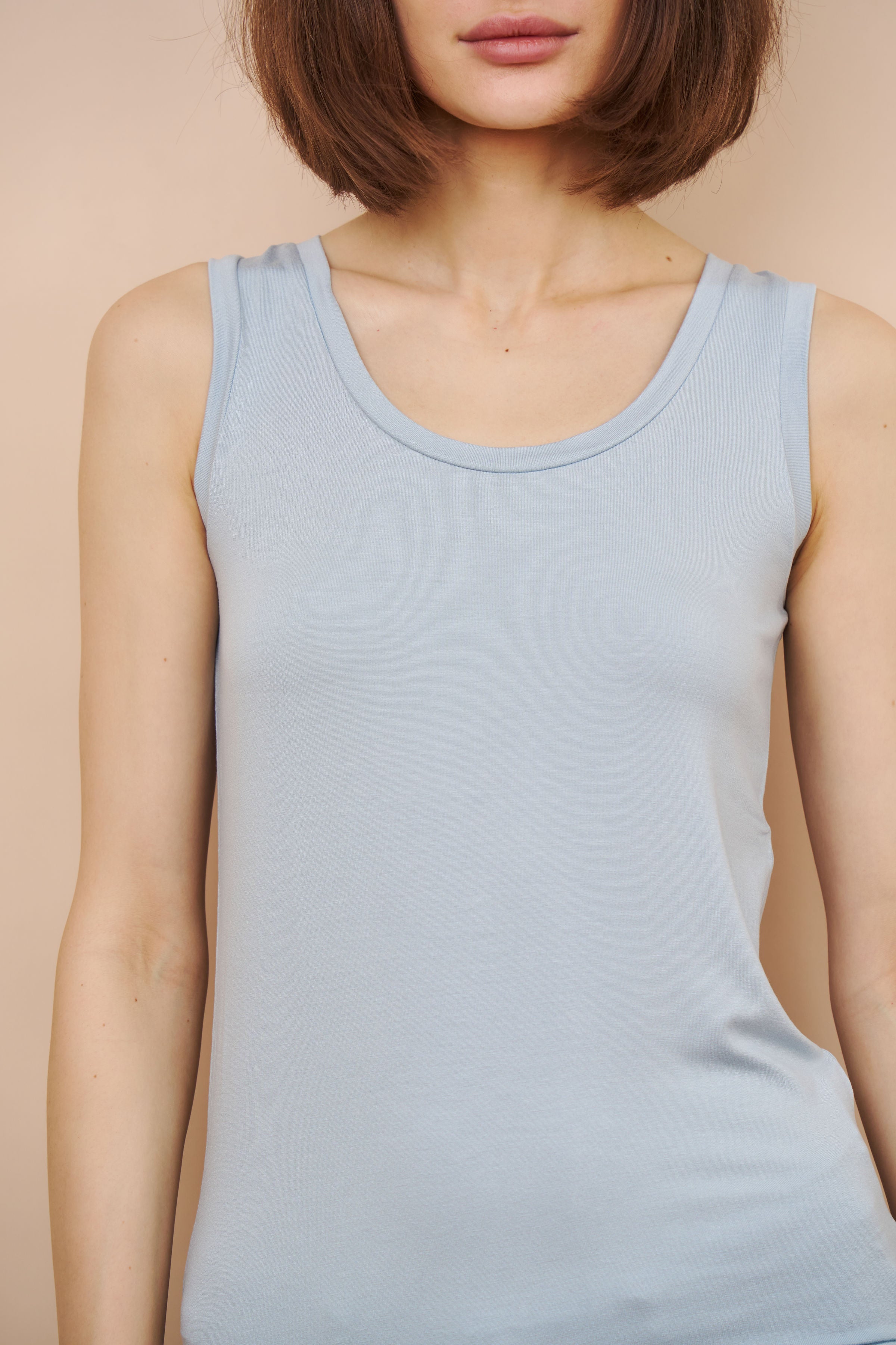 Majestic Flat Edge Scoop Viscose Tank in Bleu Calanques