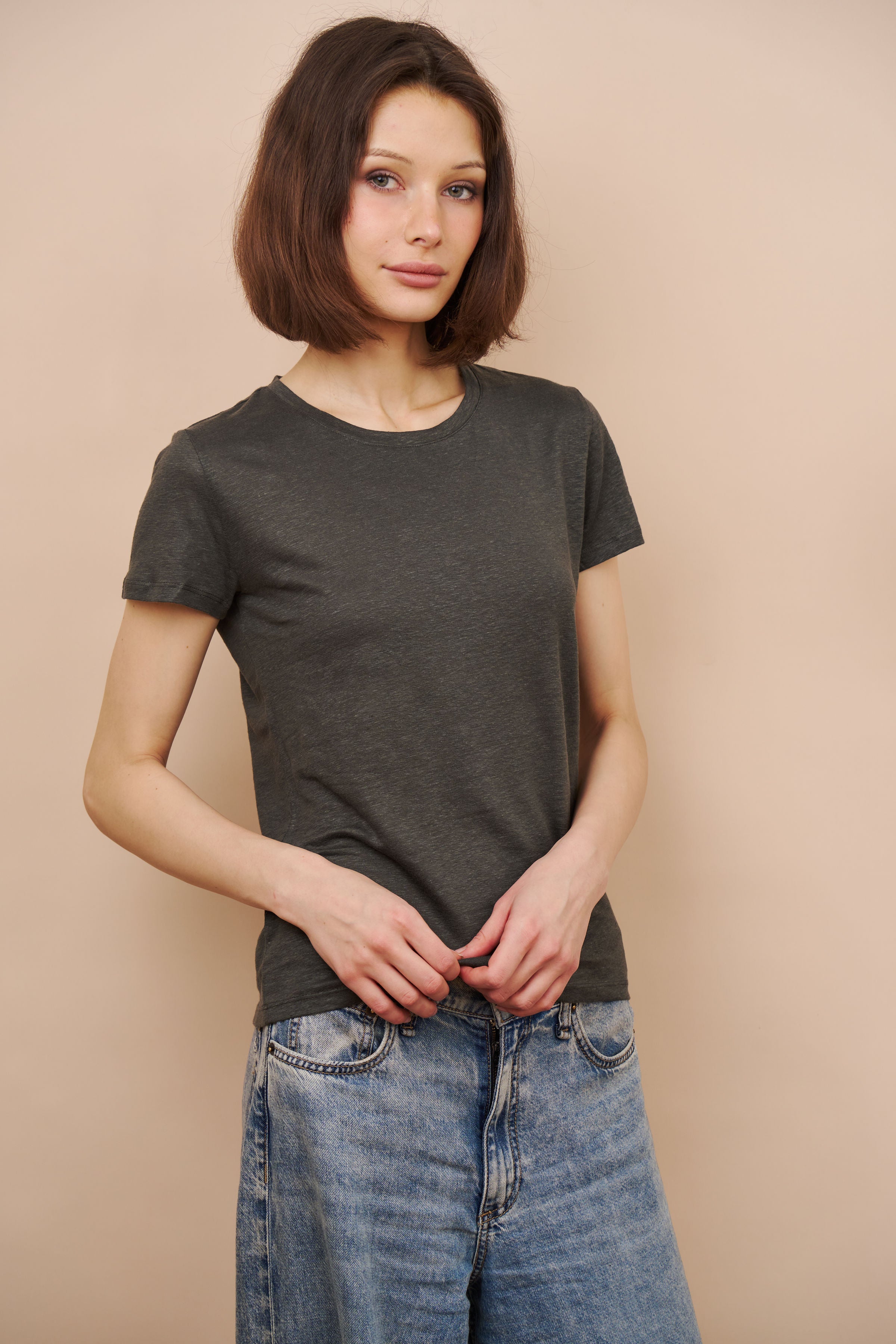 Majestic Linen Short Sleeve Crew Tee in Elephant