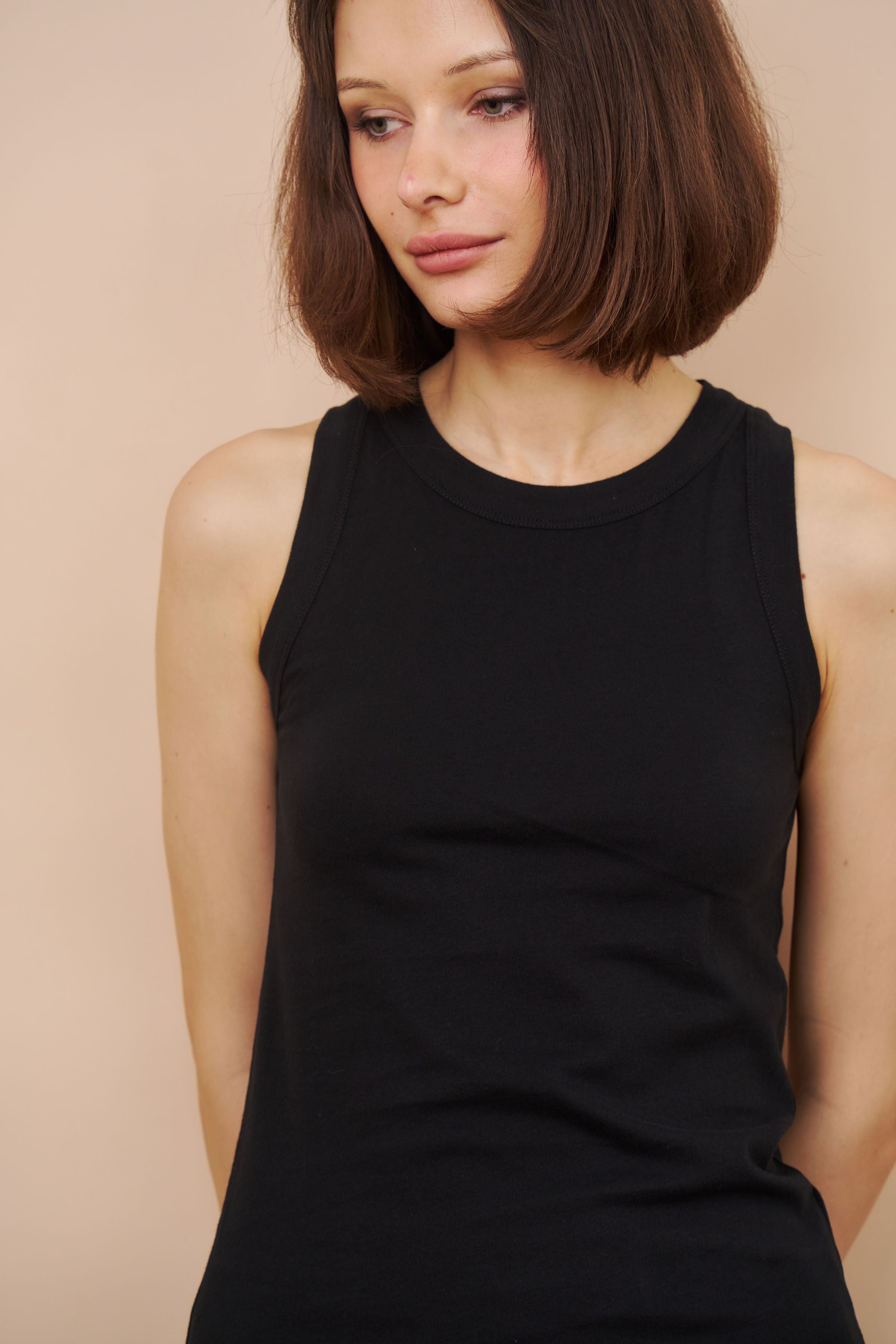 Majestic Deluxe Cotton Crewneck Tank in Noir