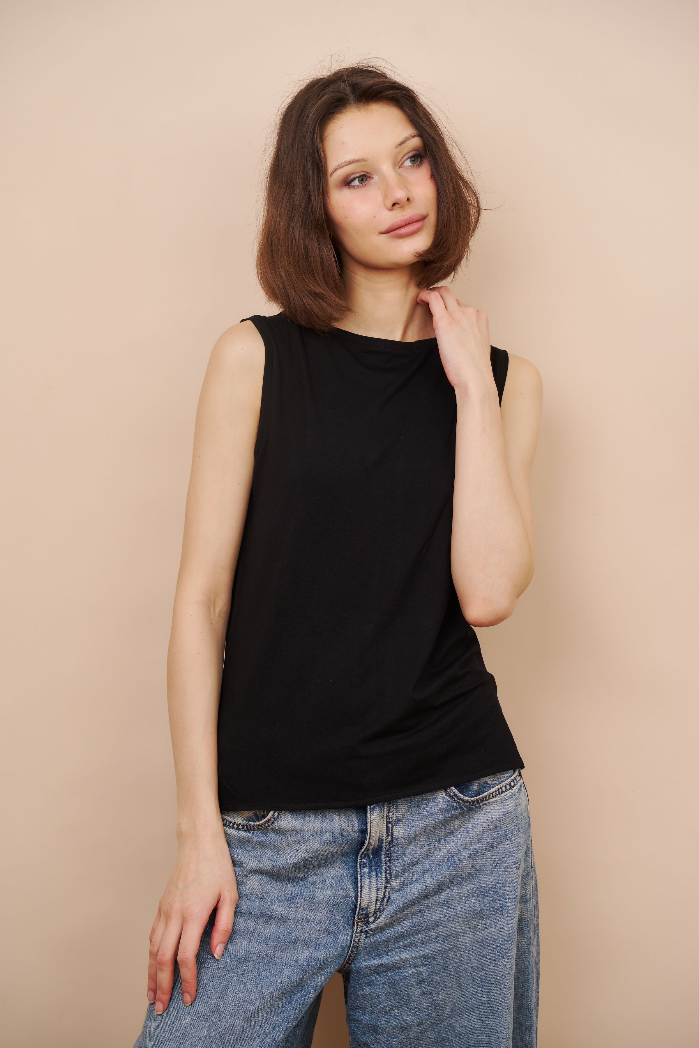 Majestic Soft Touch Semi Relaxed Boatneck Tank in Noir