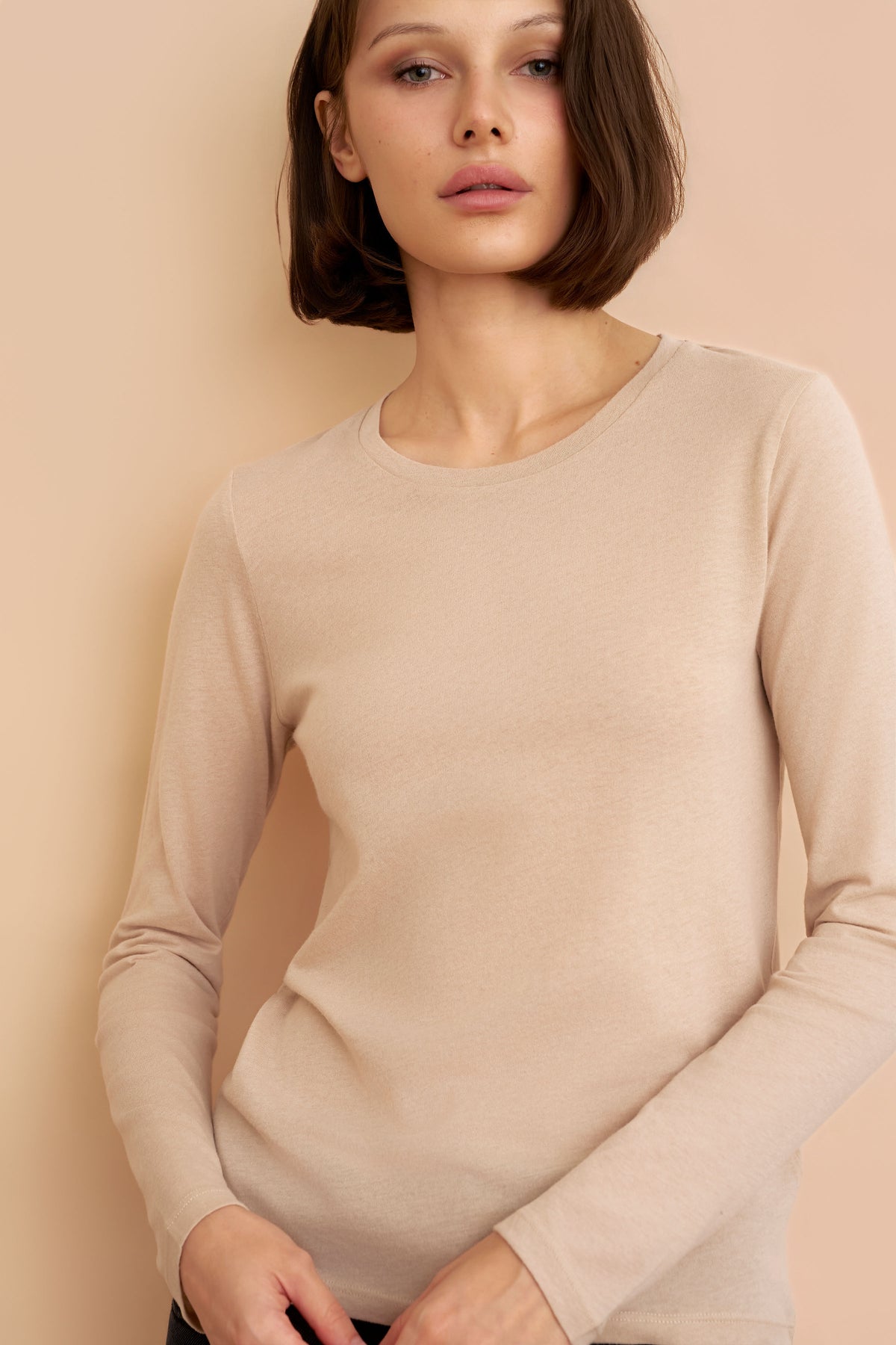 Majestic Long Sleeve Cotton/Cashmere Crewneck Tee in Powder Blush
