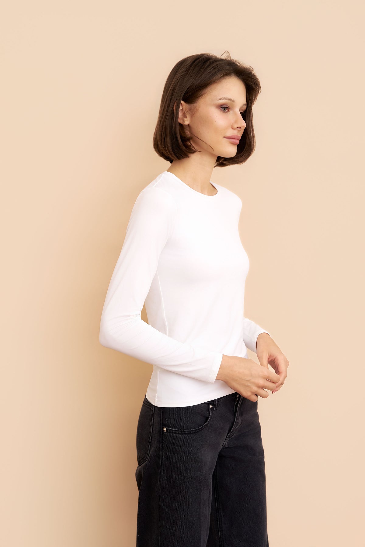Jersey Stretch Long Sleeve Crewneck in Blanc