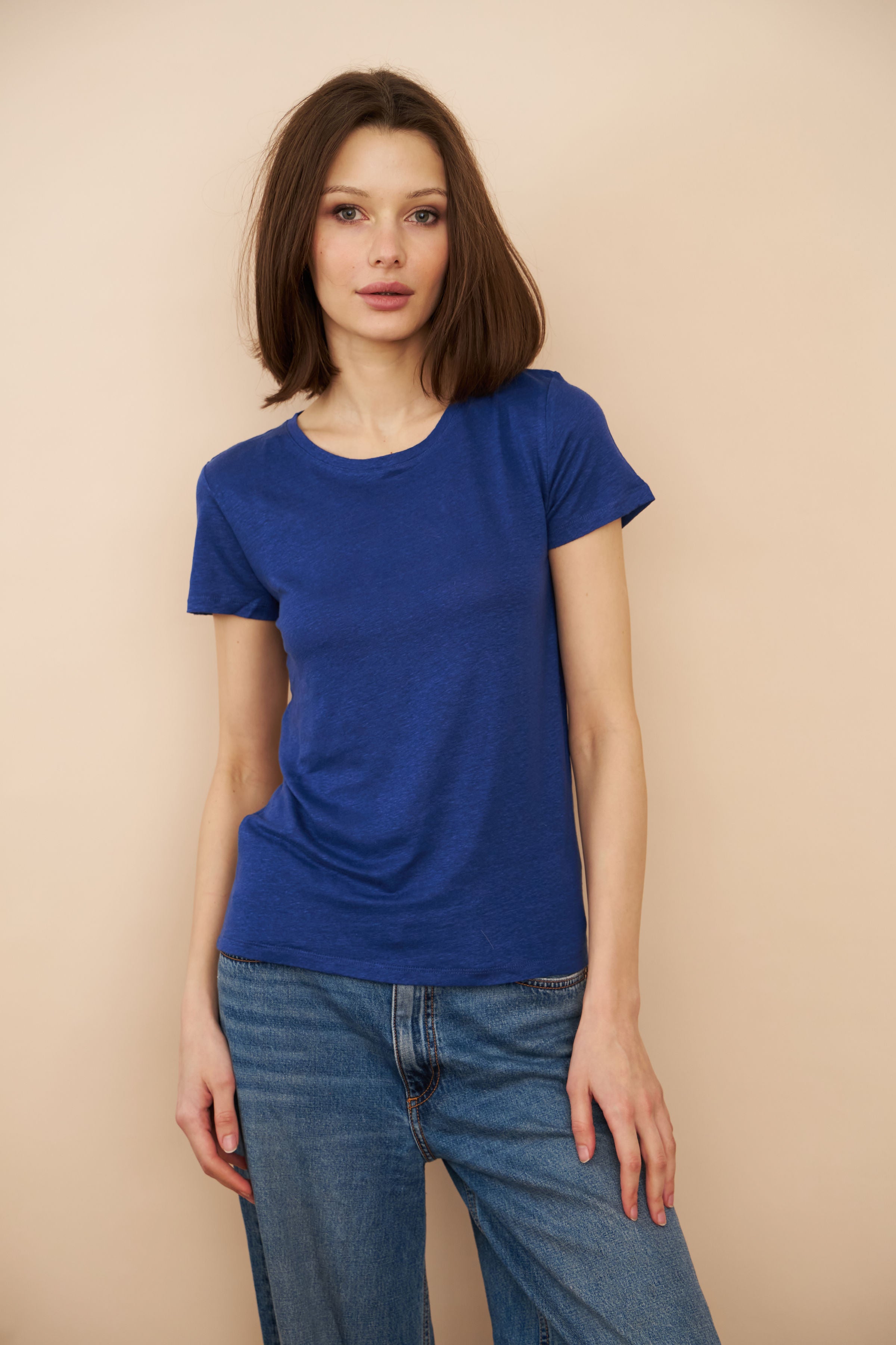 Majestic Linen Short Sleeve Crew Tee in Abyss