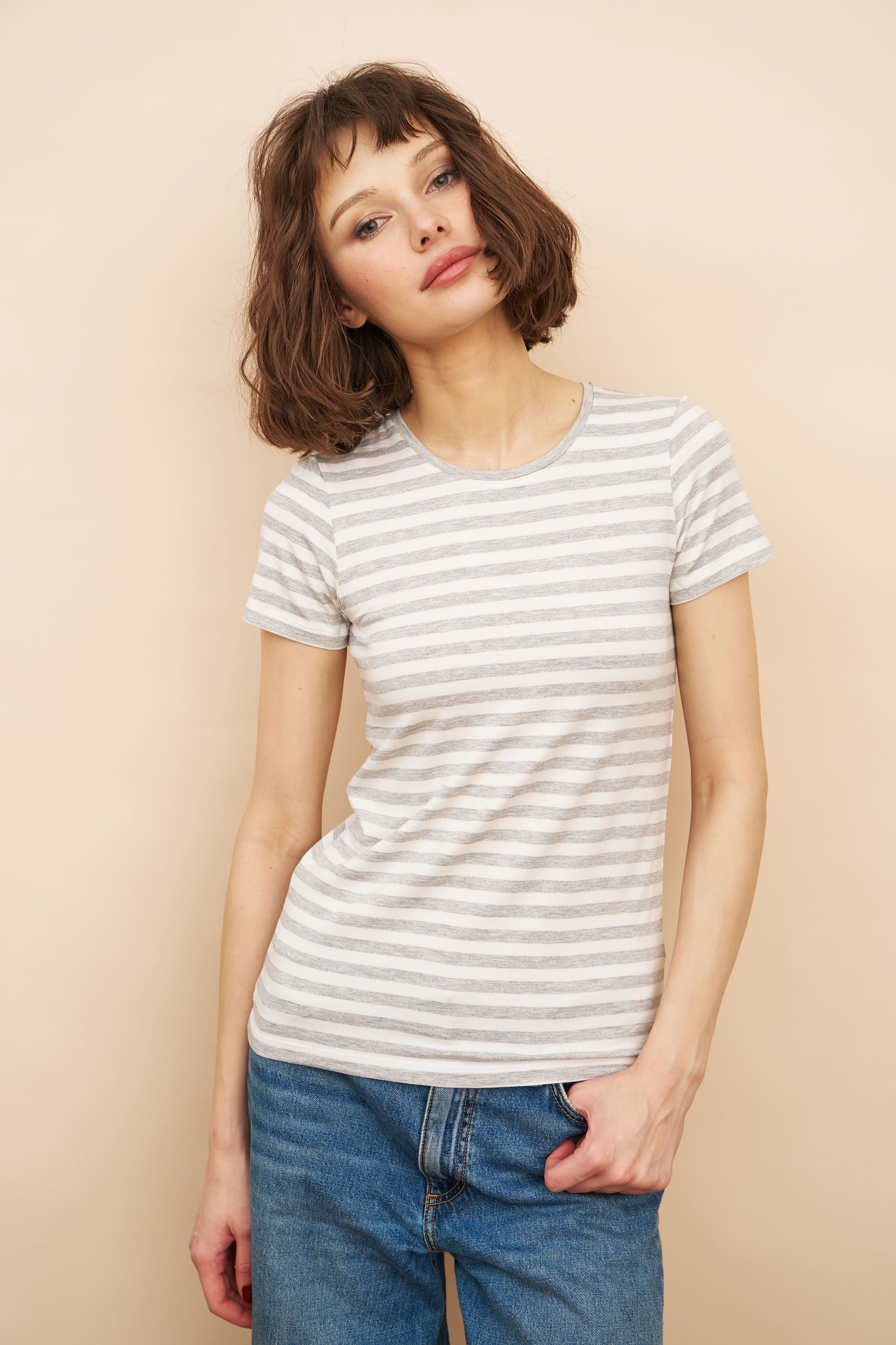 Soft Touch Stripe Short Sleeve Crewneck in Gris Chine Clair