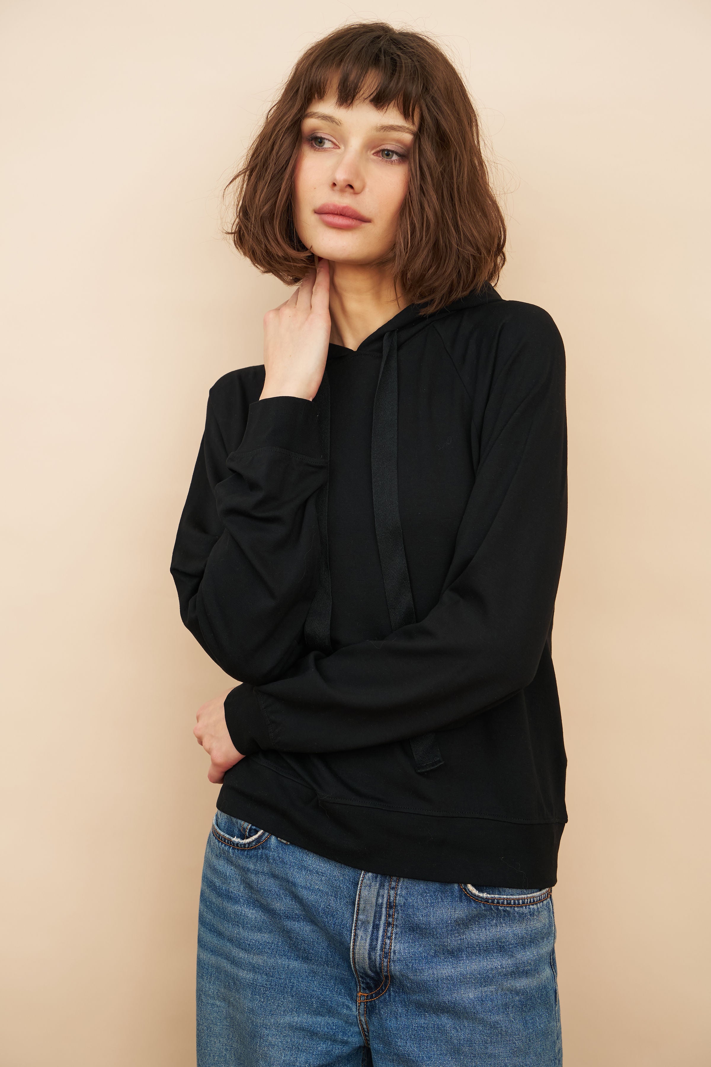 French Terry Long Sleeve Hoodie in Noir