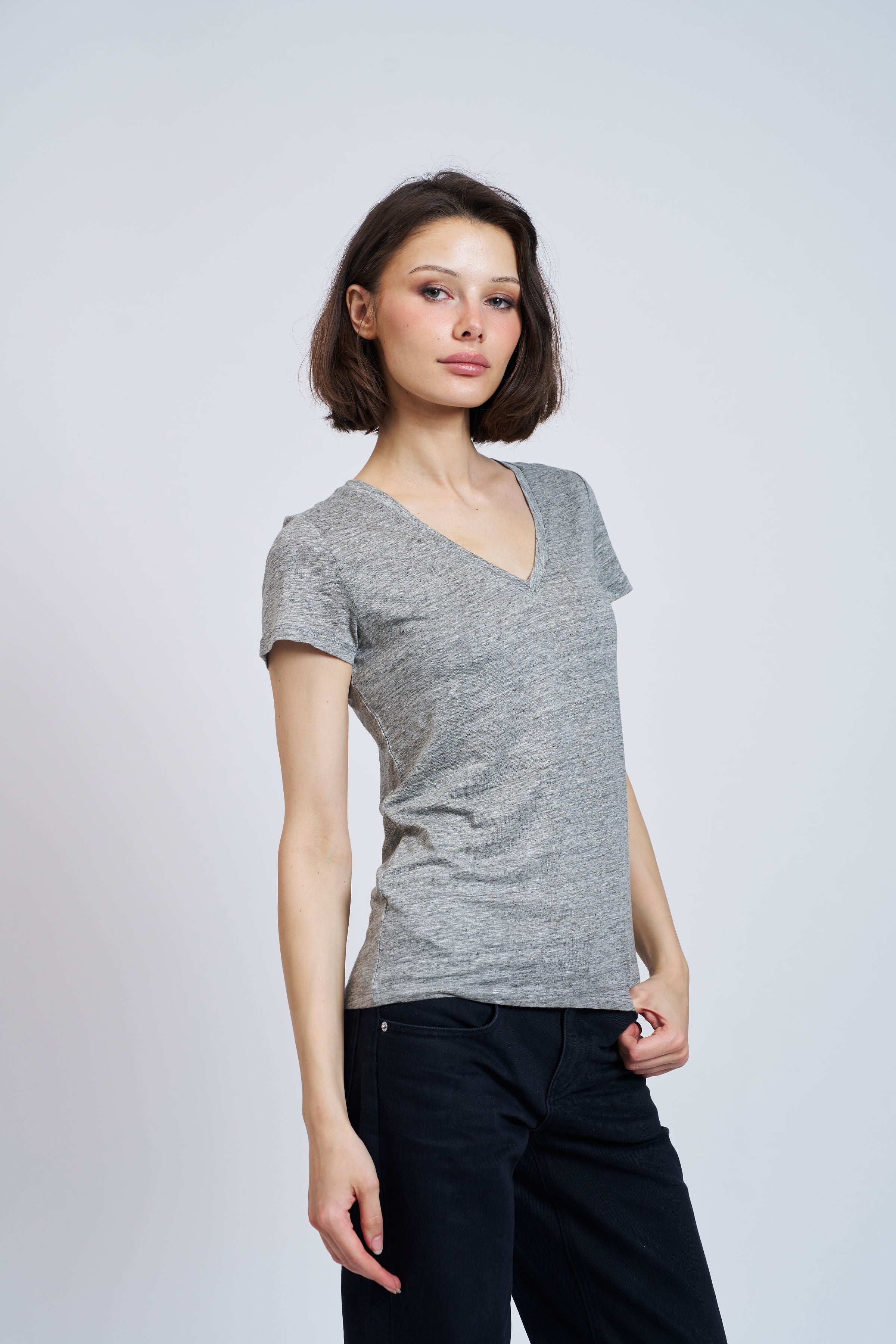 Majestic Short Sleeve Stretch Linen V-Neck in Granite