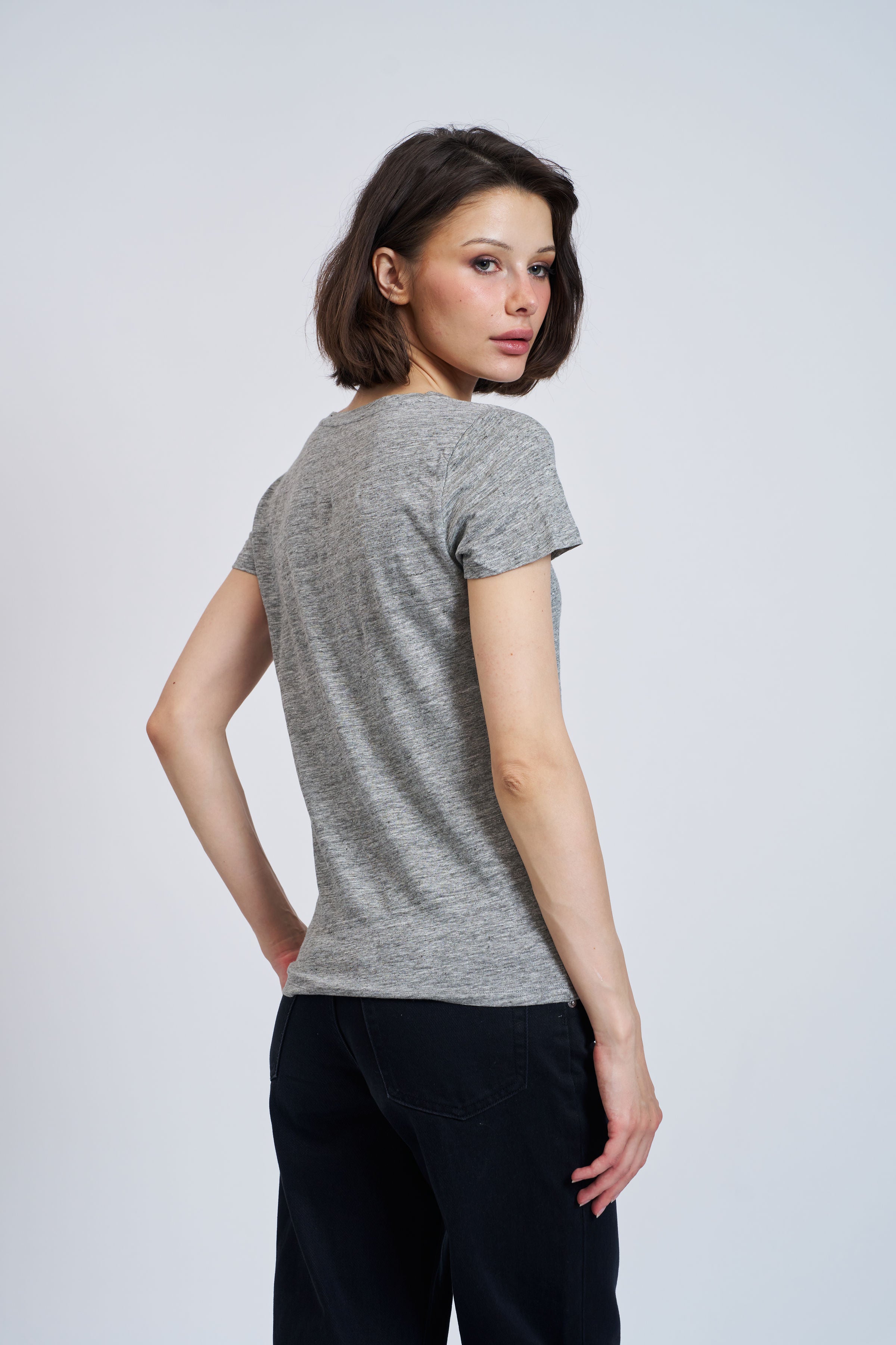 Majestic Short Sleeve Stretch Linen V-Neck in Granite