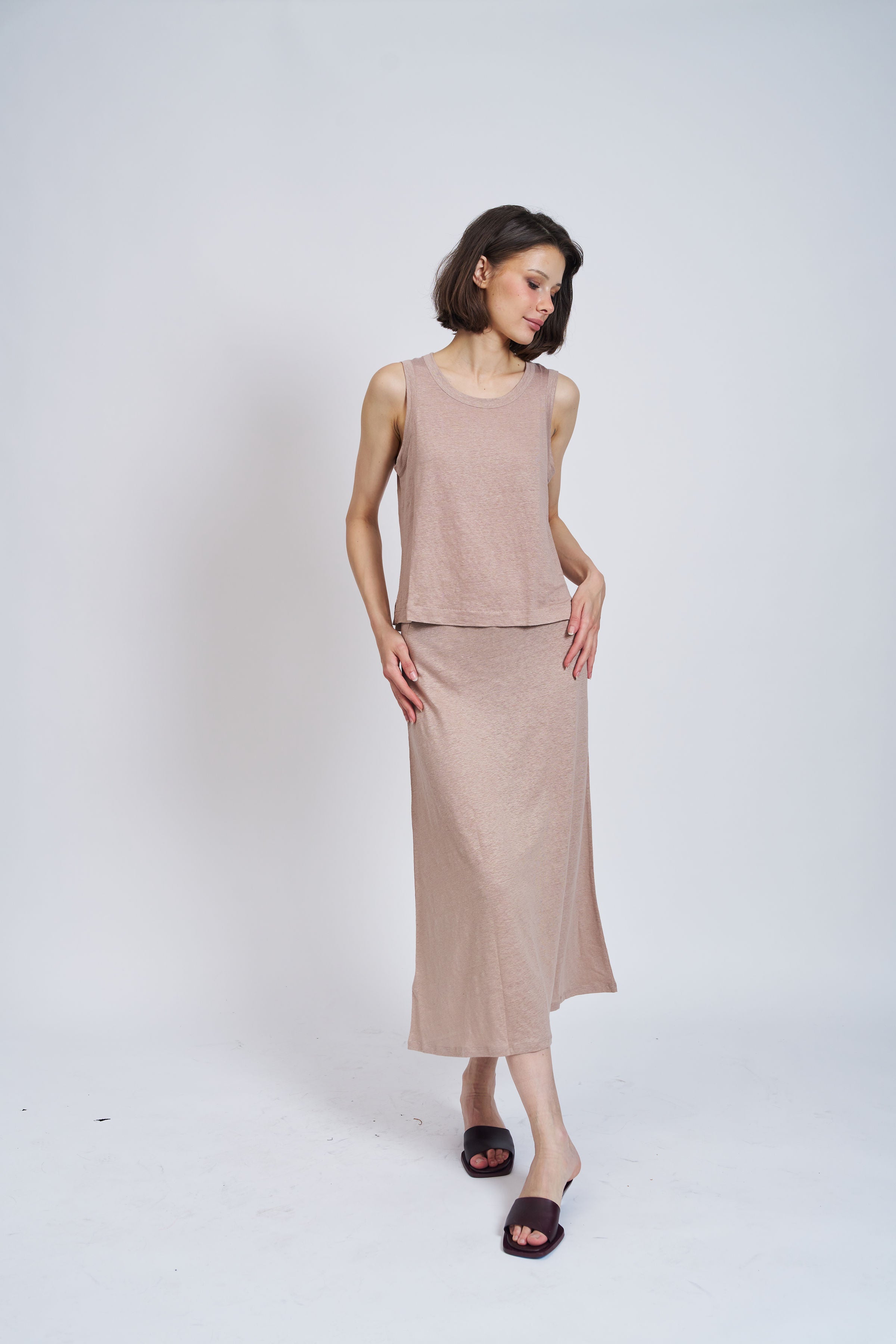 Stretch Linen Pull On Maxi Skirt in Desert
